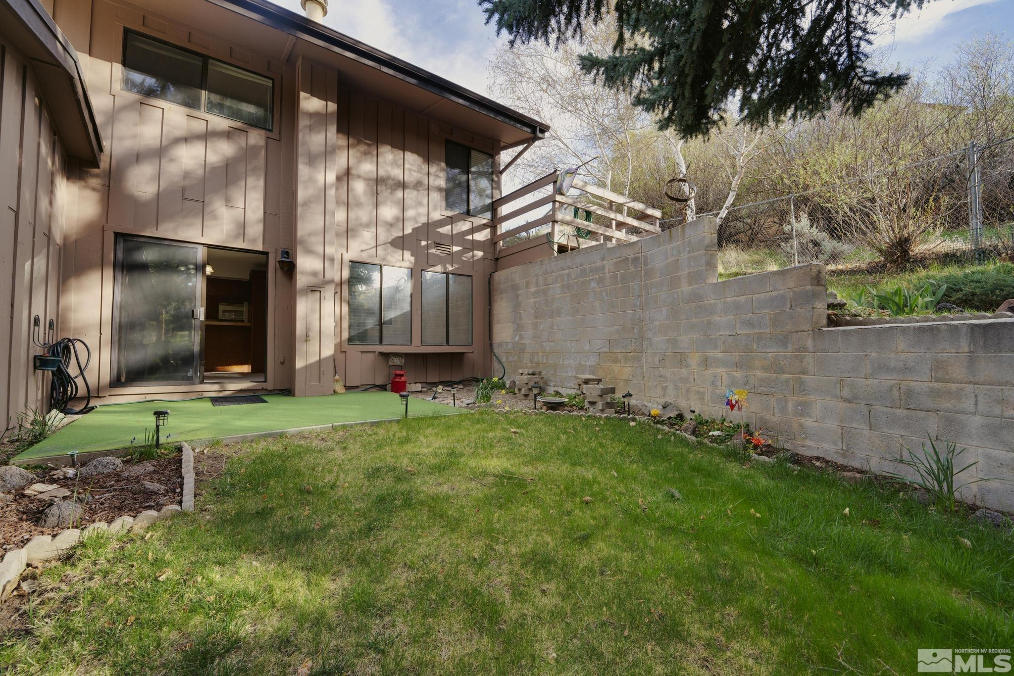 181 Lake Glen Drive Property Photo 1