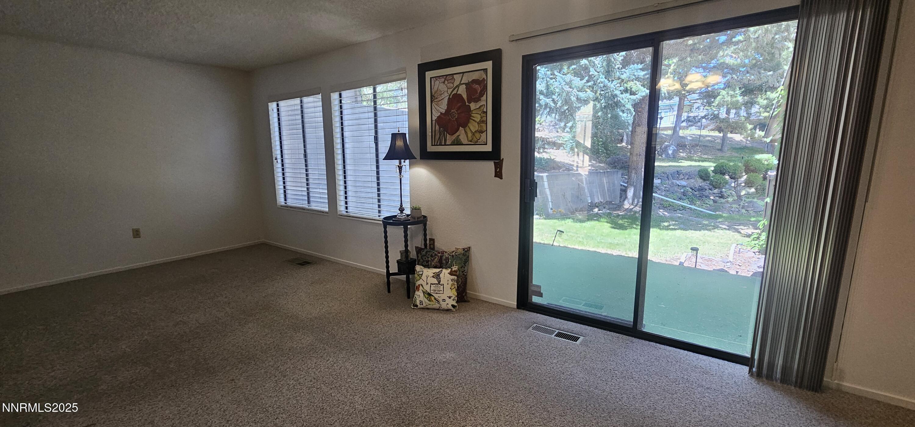 181 Lake Glen Drive Property Photo 14