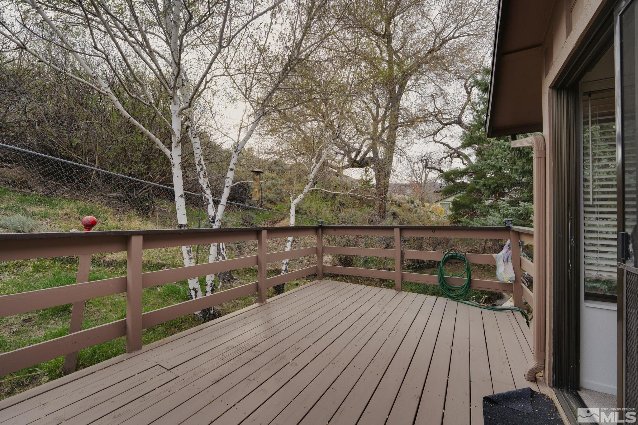 181 Lake Glen Drive Property Photo 25