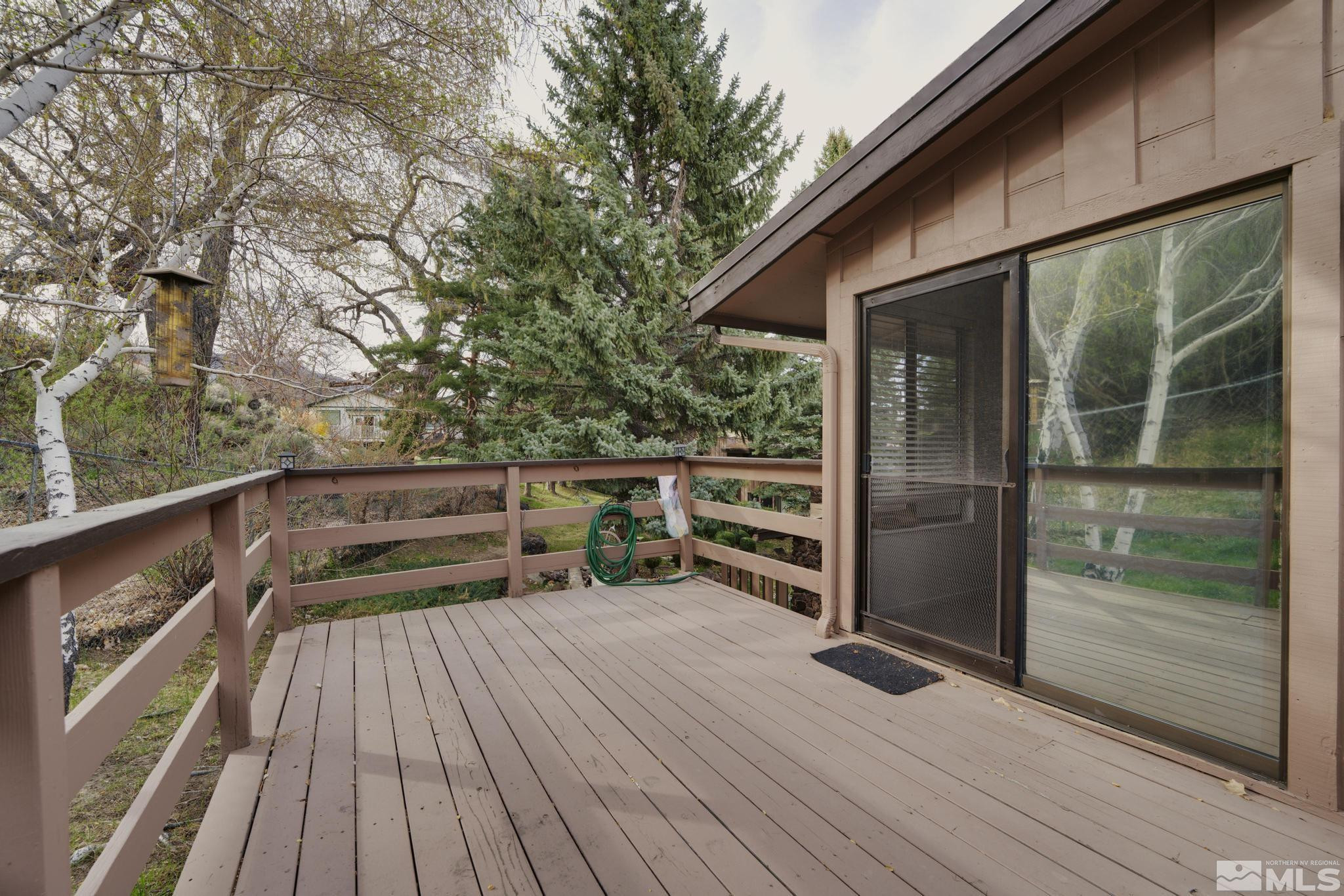 181 Lake Glen Drive Property Photo 26