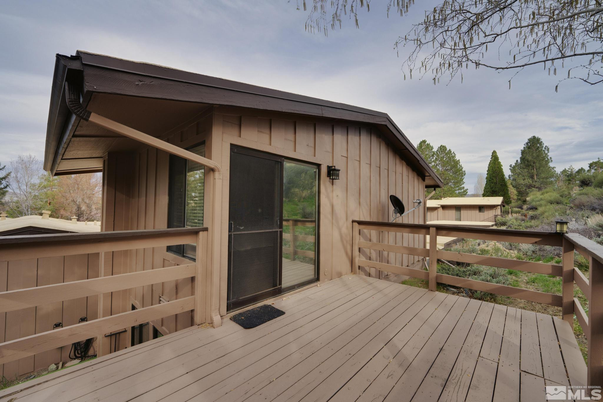 181 Lake Glen Drive Property Photo 27