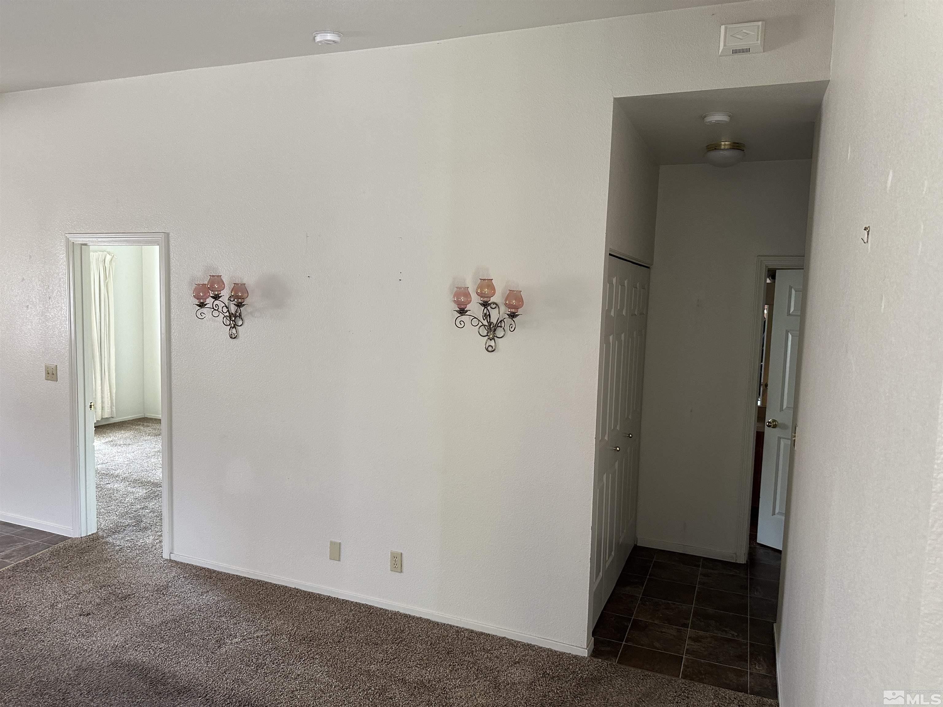 1755 Jamie Way Property Photo 13