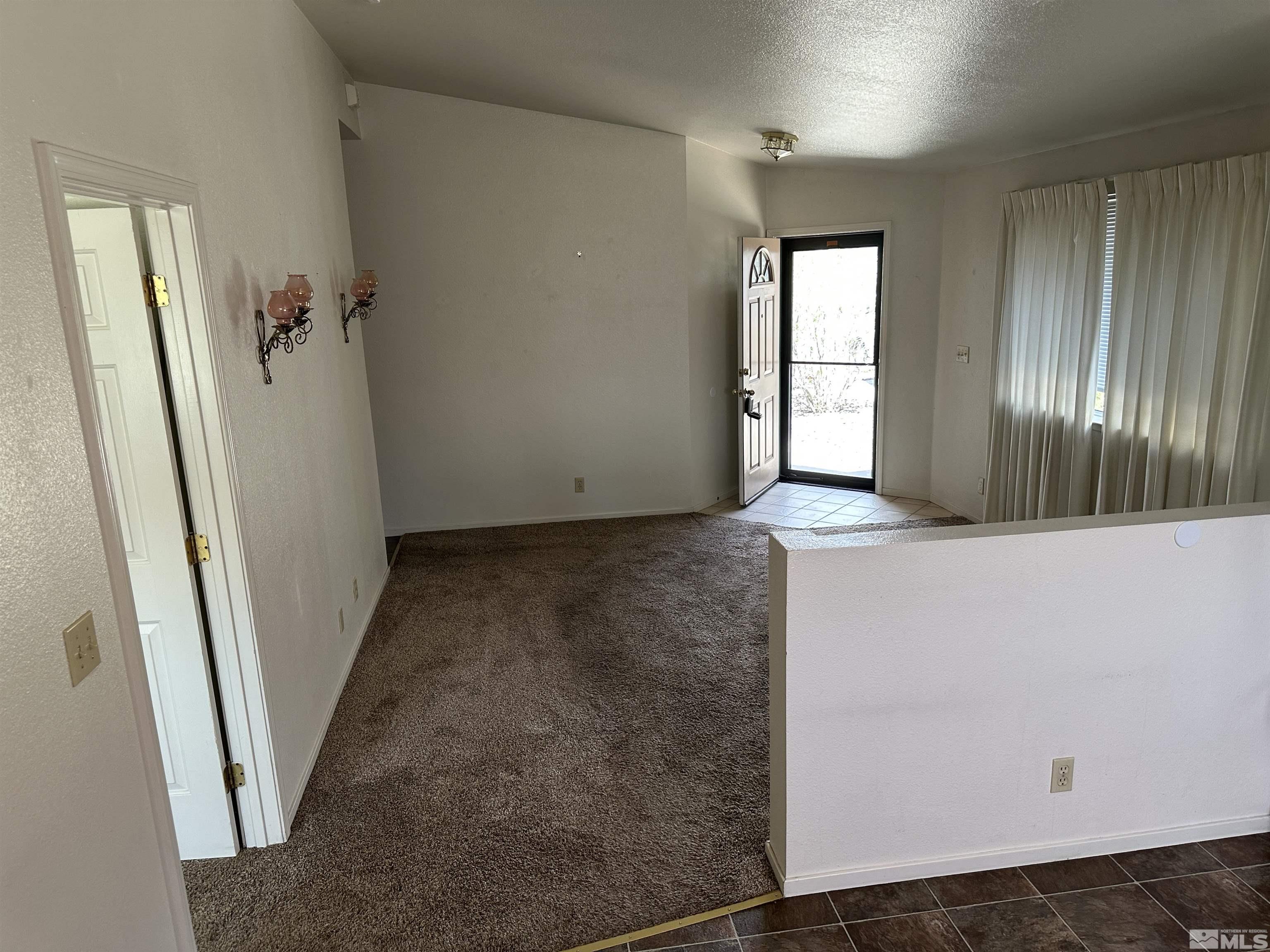 1755 Jamie Way Property Photo 14