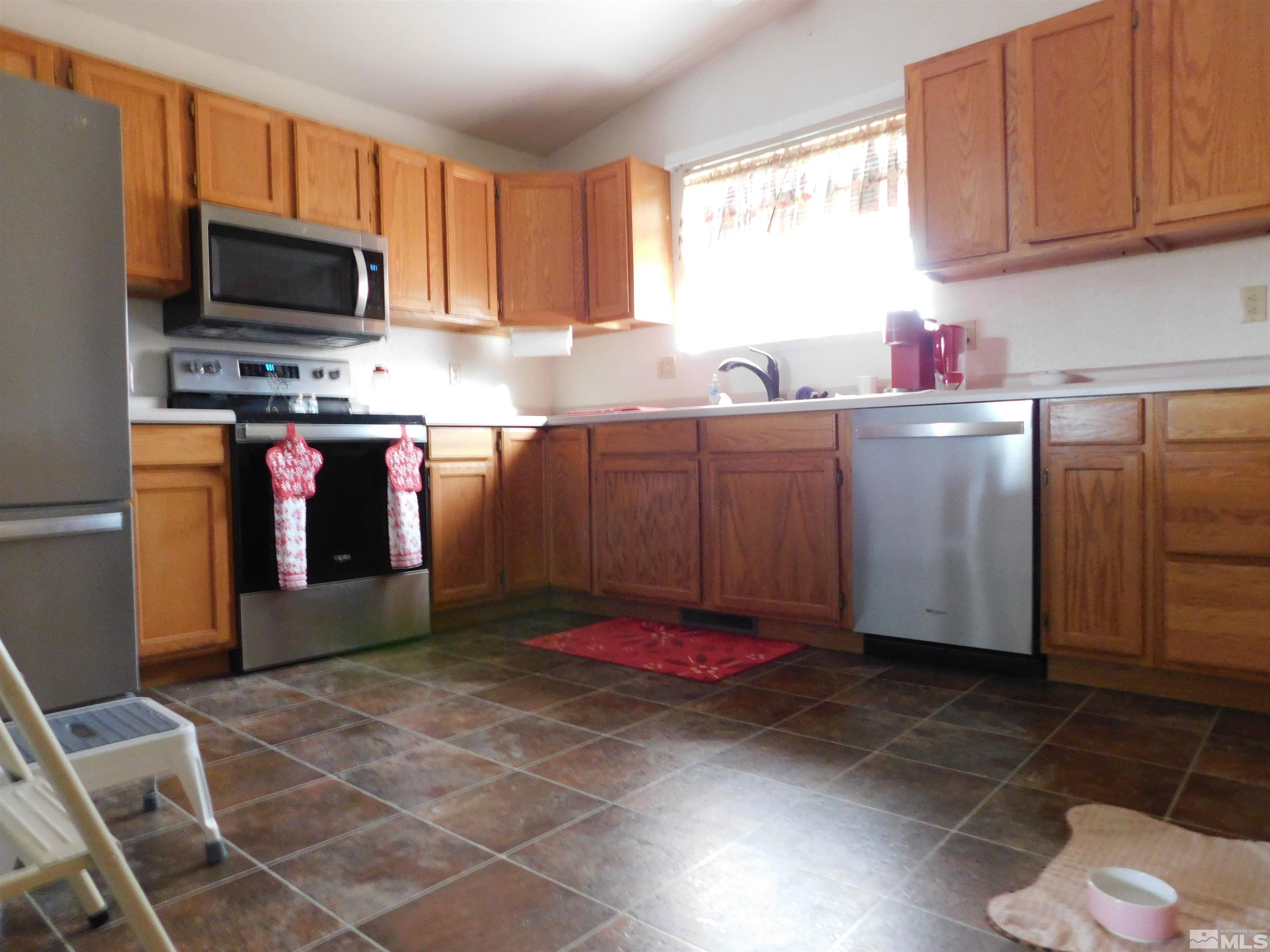1755 Jamie Way Property Photo 21