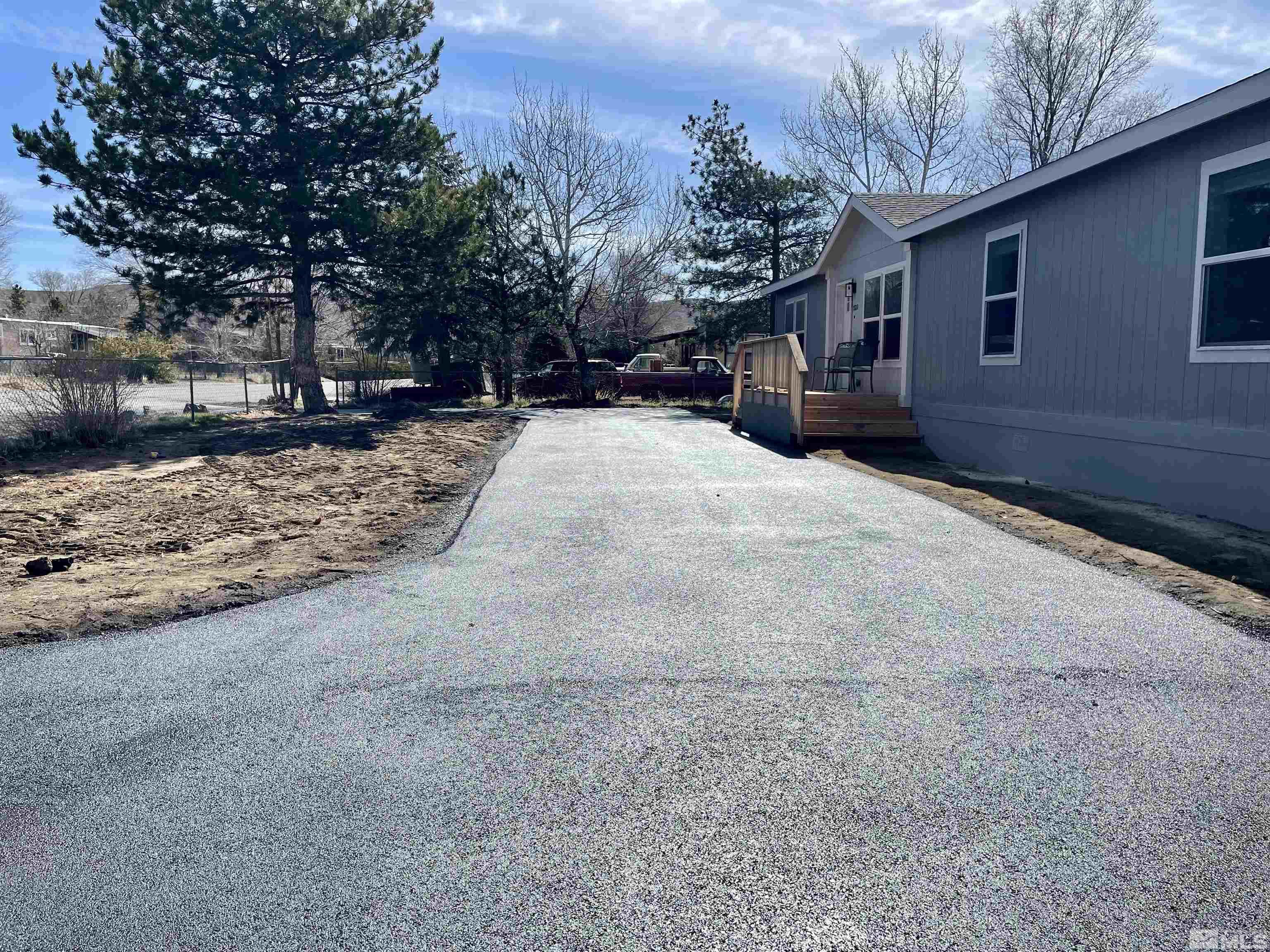 17820 Cold Springs Dr Property Photo 4