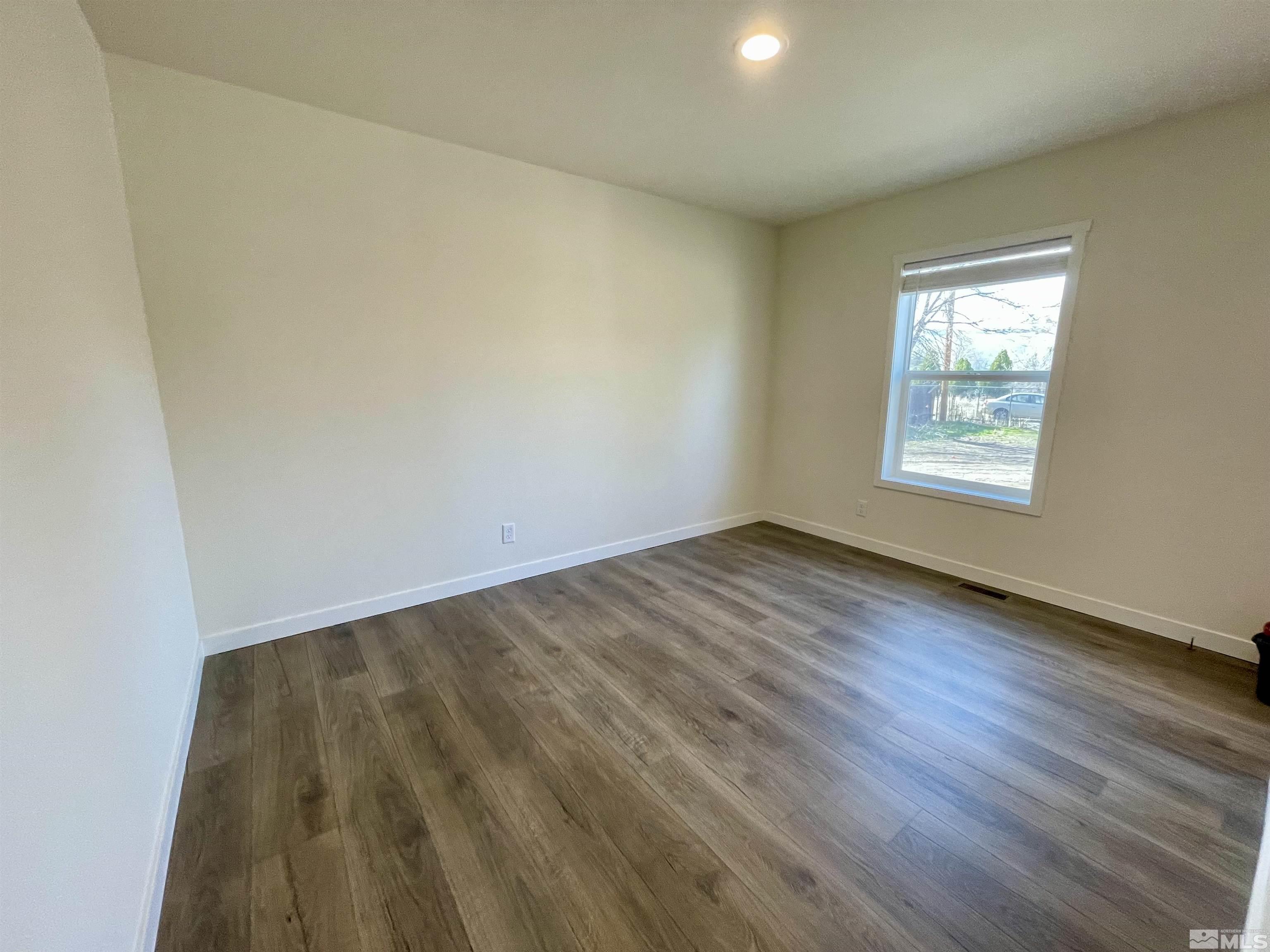 17820 Cold Springs Dr Property Photo 13