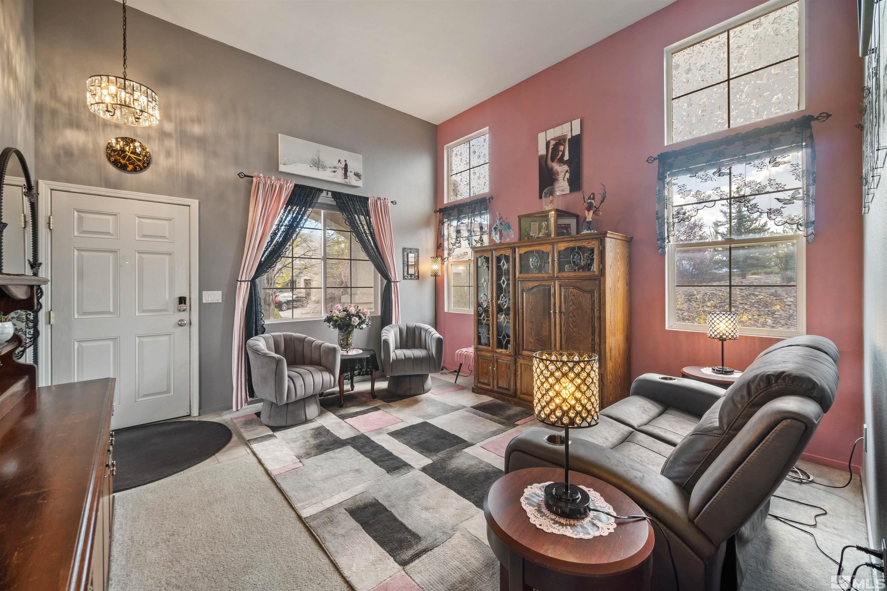 2112 Signa Court Property Photo 4