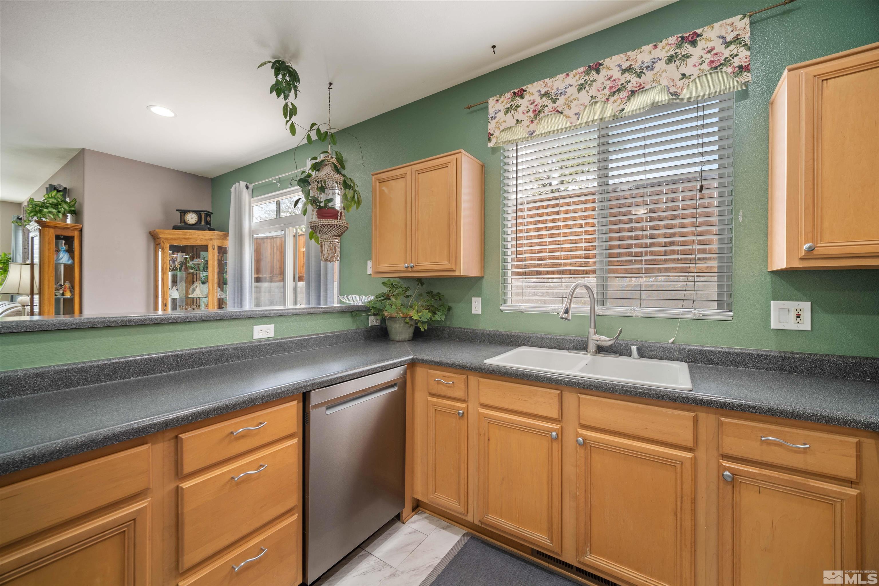 2112 Signa Court Property Photo 13