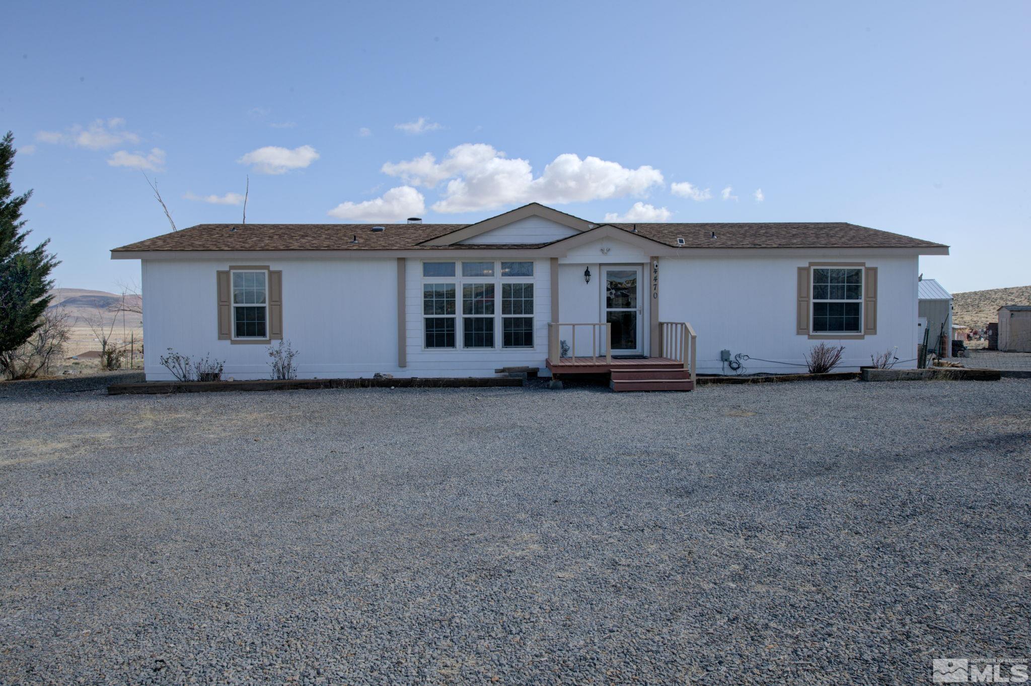 4470 W Fir Ave Property Photo 6