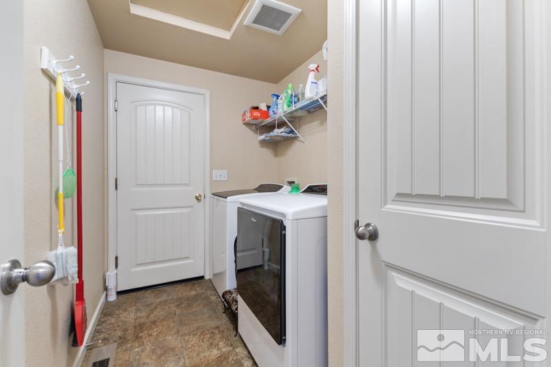 1536 Pearl Rd Property Photo 11