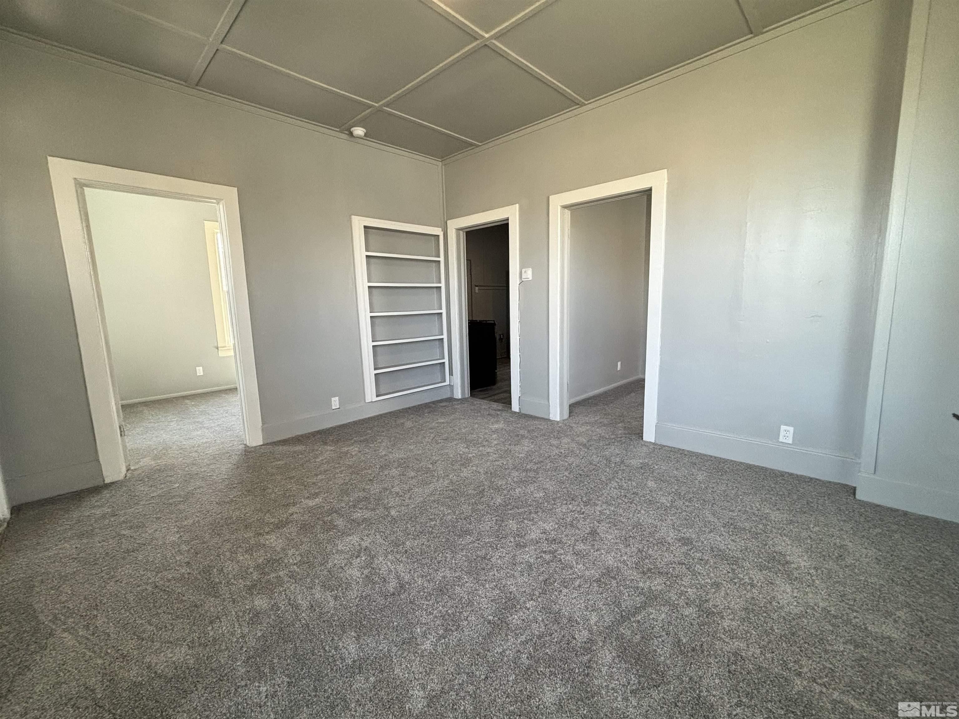 295 Apache St Property Photo 9