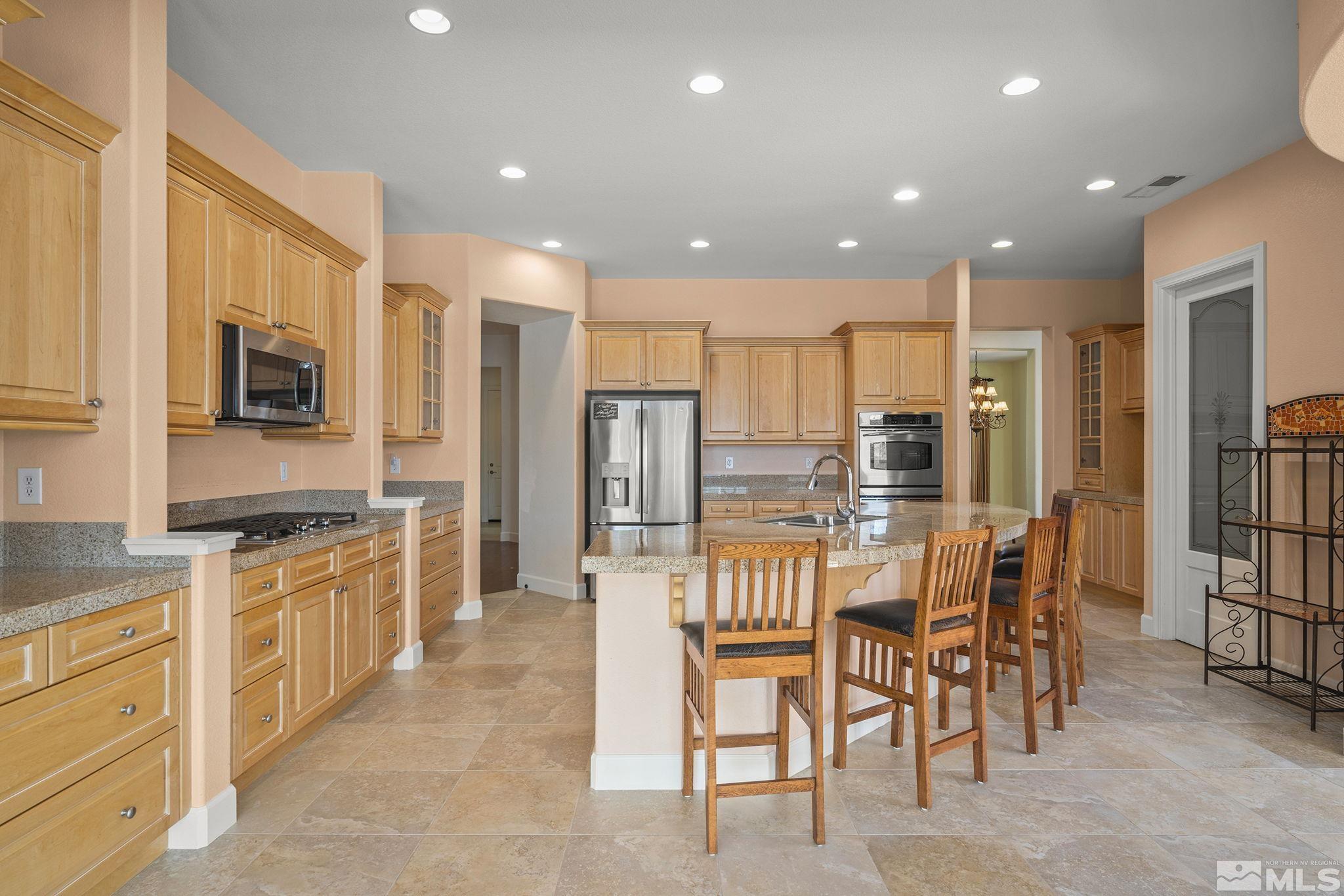 15355 Redmond Loop Property Photo 6