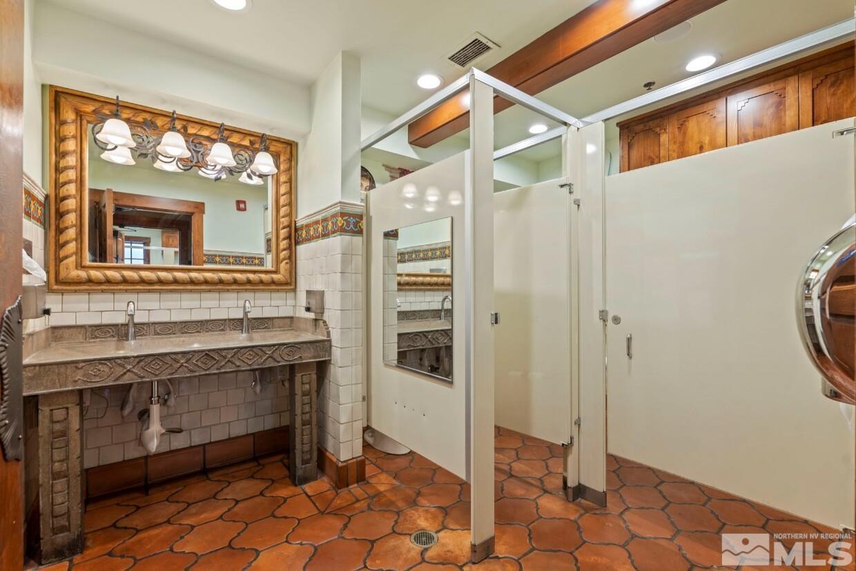 8791 N Lake Tahoe Blvd Property Photo 3