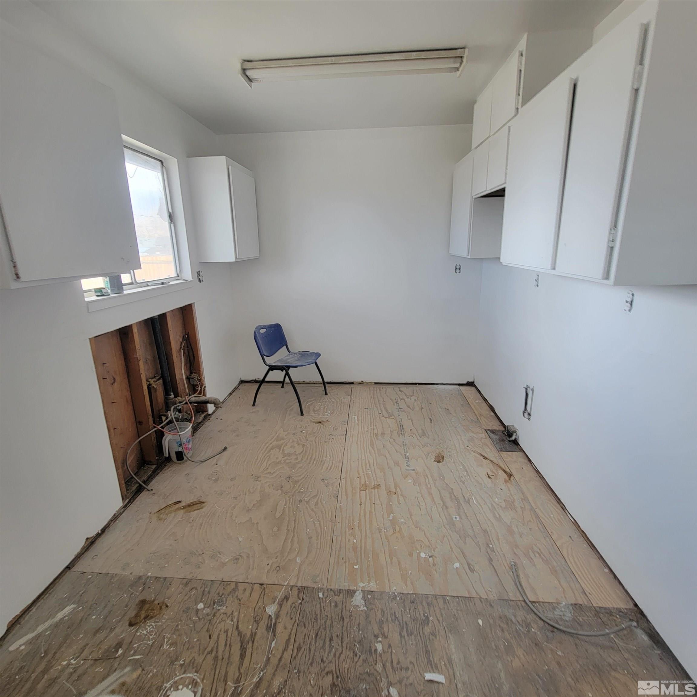 70 E Cedar St Property Photo 3
