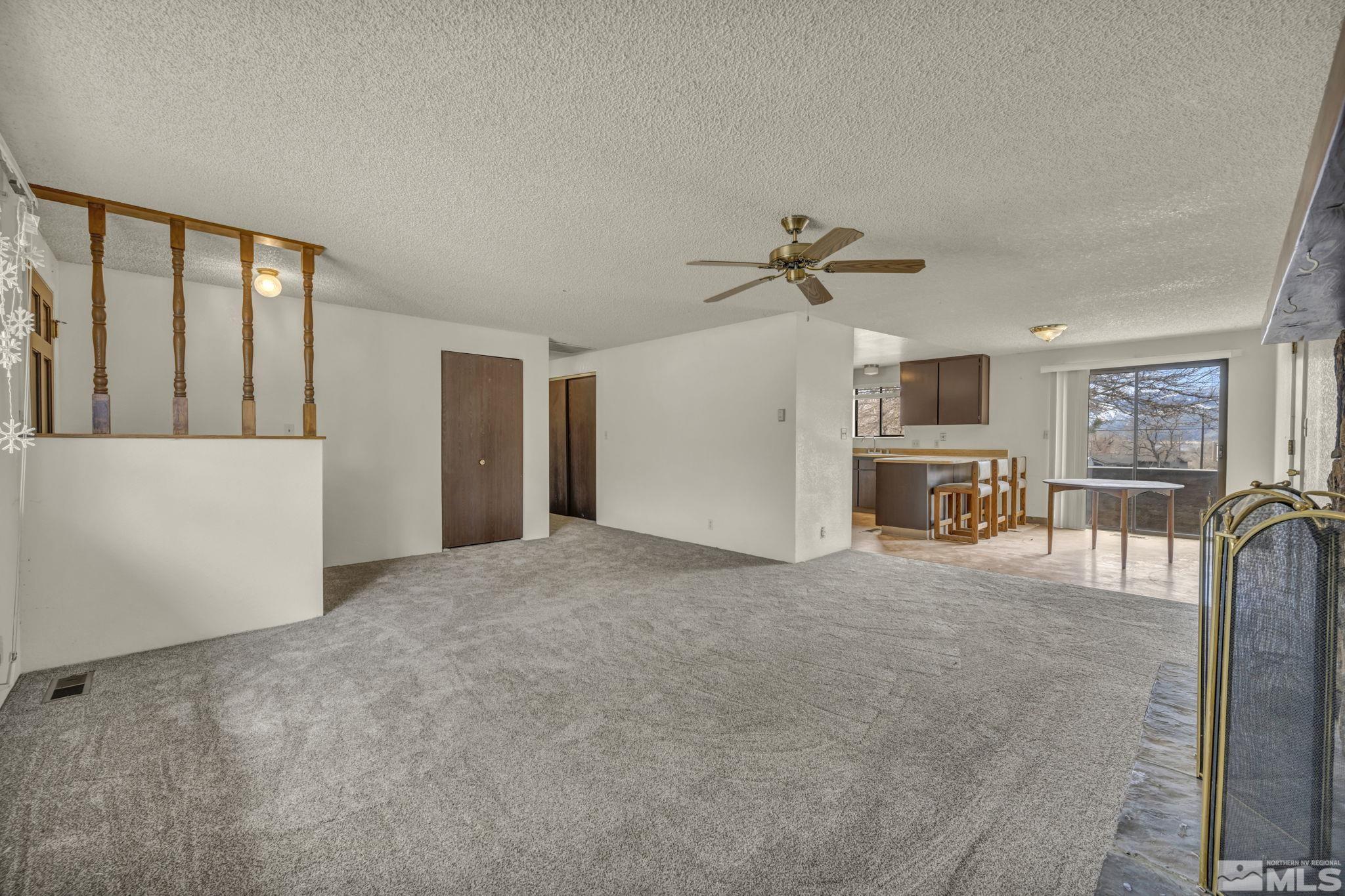 2275 Brenda Way Property Photo 4