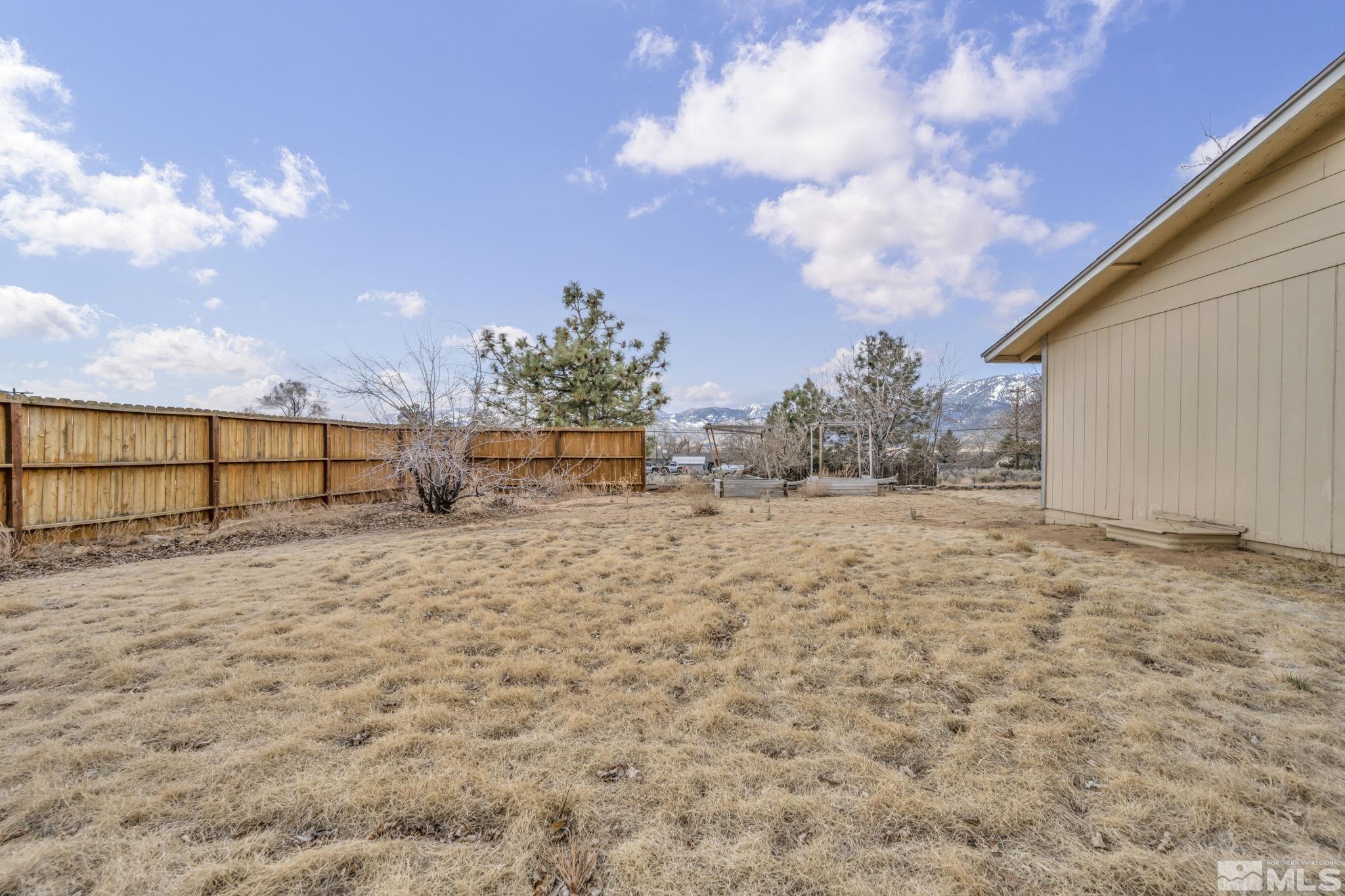 2275 Brenda Way Property Photo 35