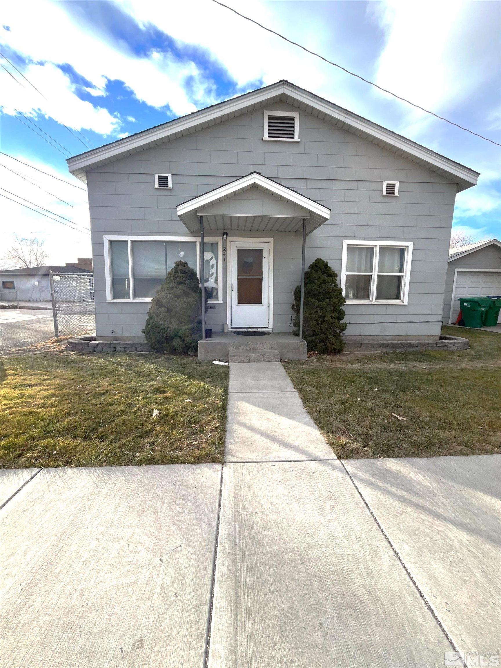 241 5th Street Property Photo 1