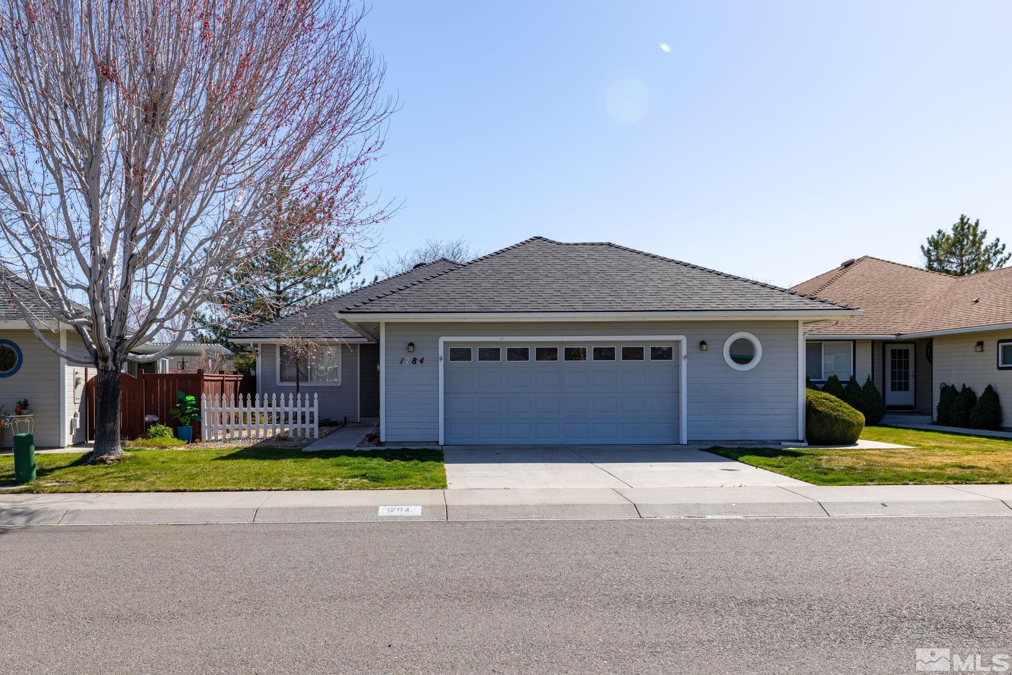 1784 Mahogany Cir Property Photo