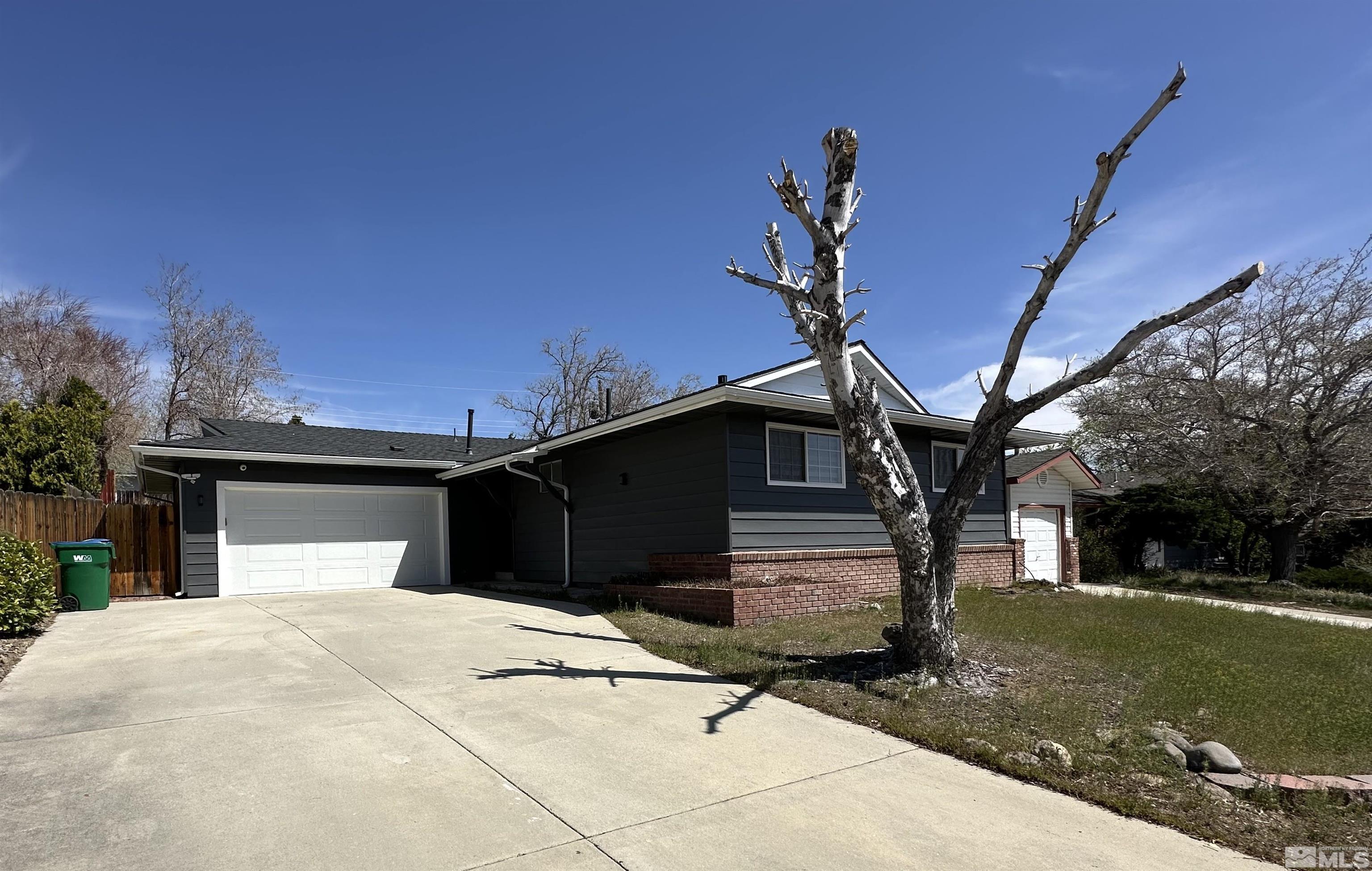 3570 Yosemite Place Property Photo