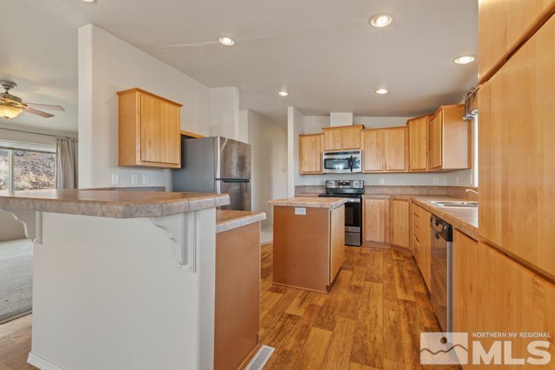 15085 Westwind Cir Property Photo 5