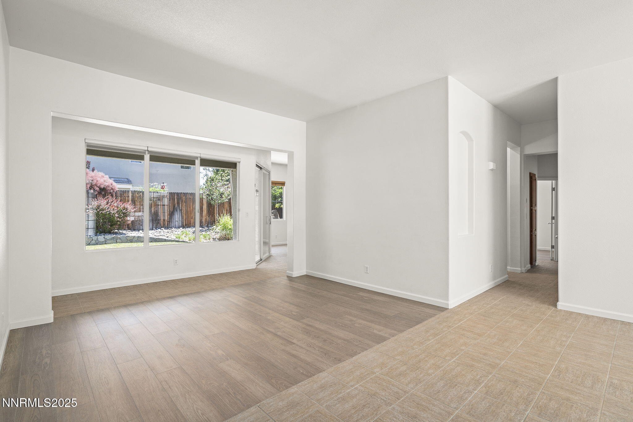10452 Copper Wood Court Property Photo 4