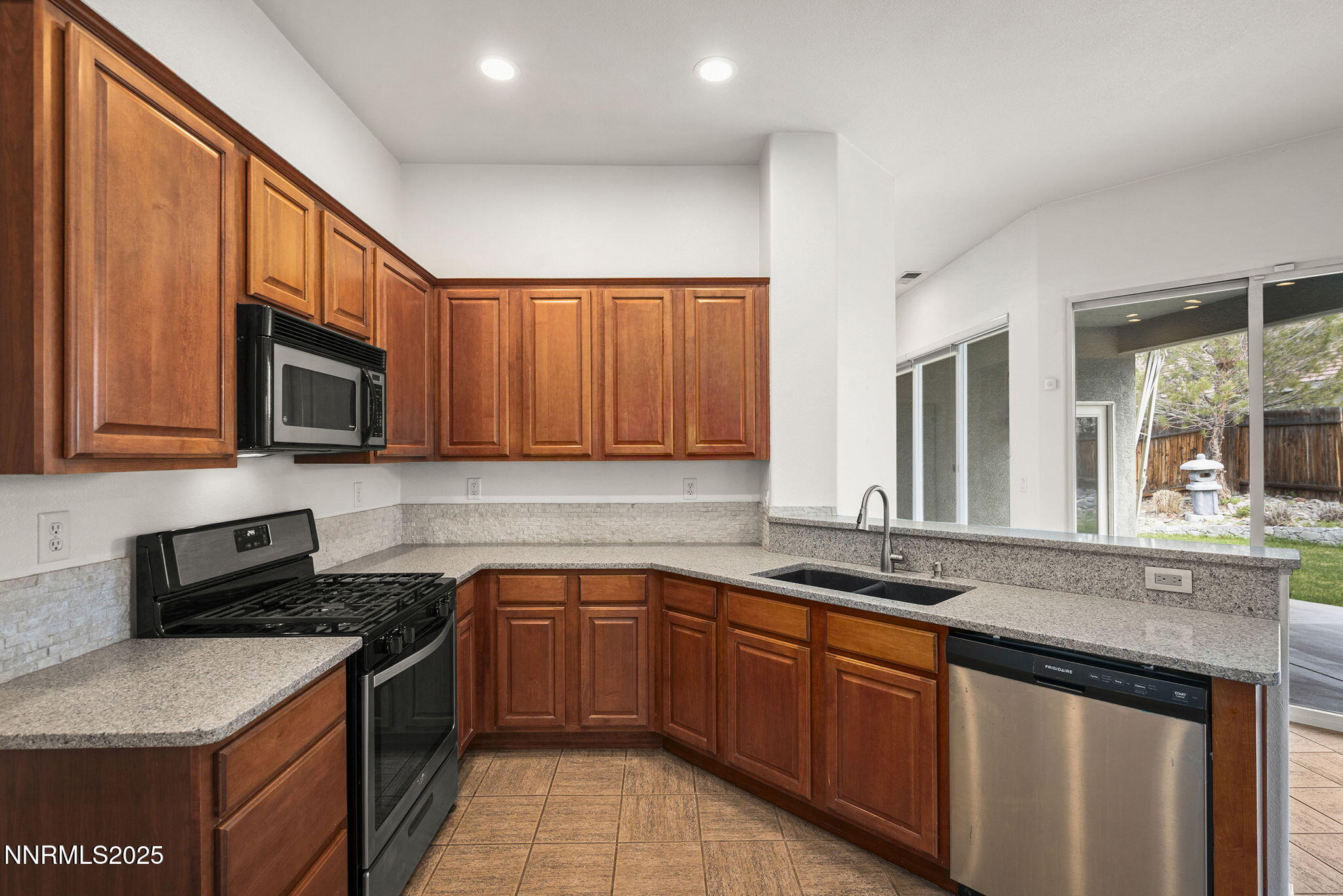10452 Copper Wood Court Property Photo 17