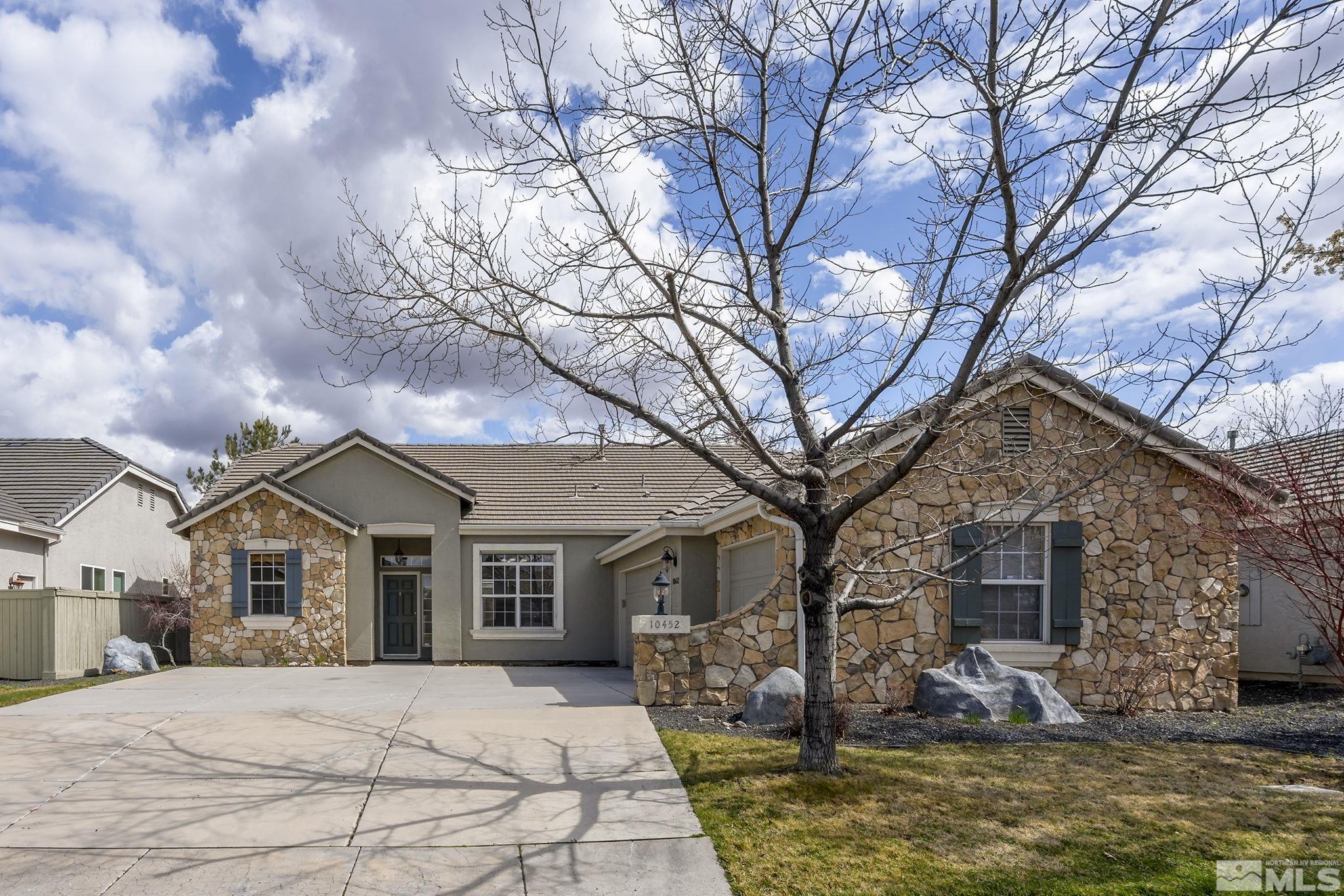 10452 Copper Wood Ct Property Photo