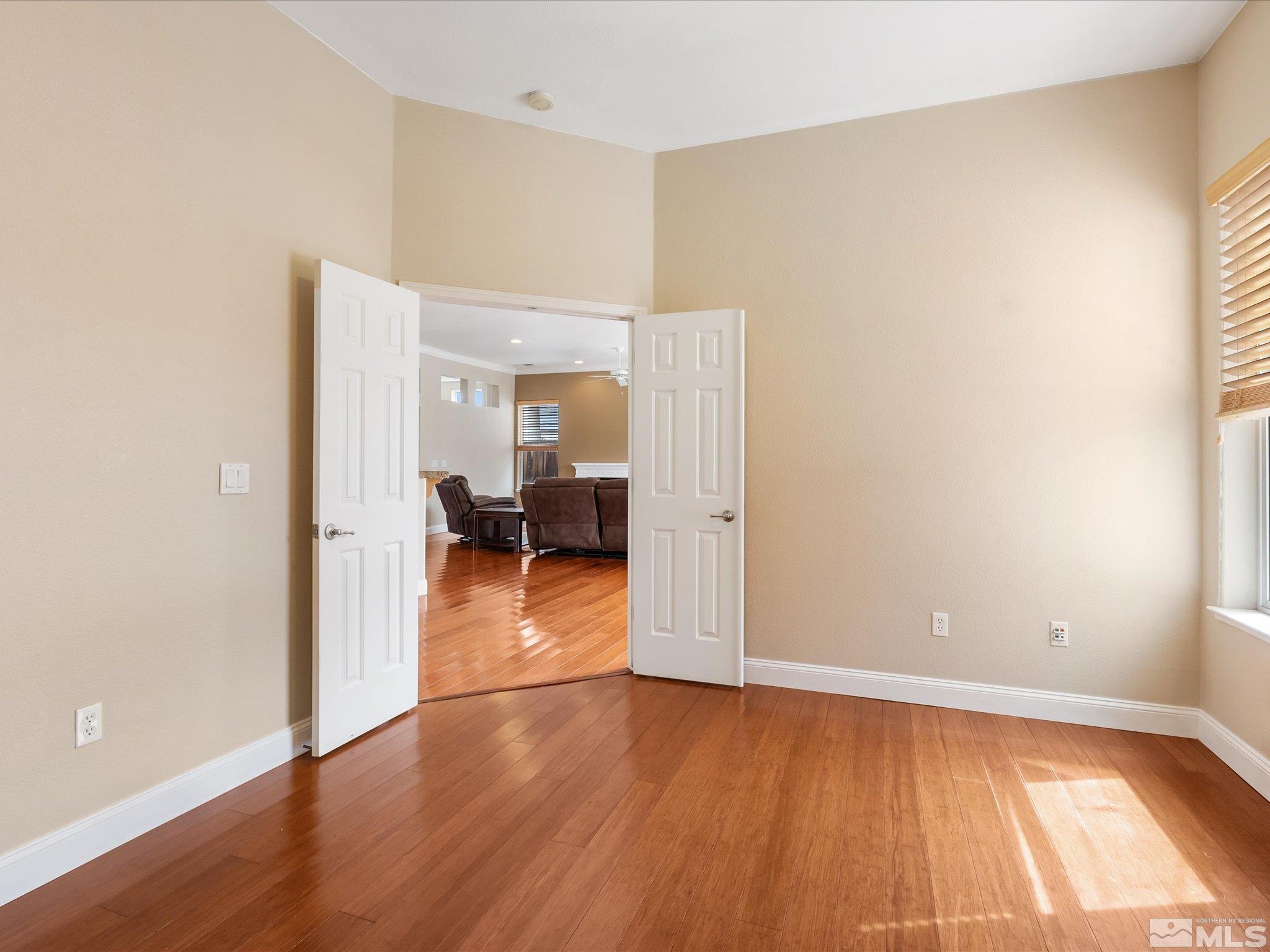 1610 Arboleda Dr. Property Photo 12