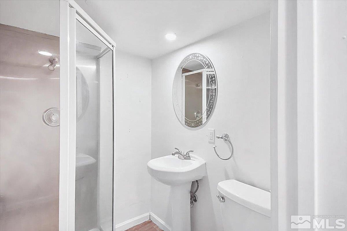 240 Bisby St Property Photo 17