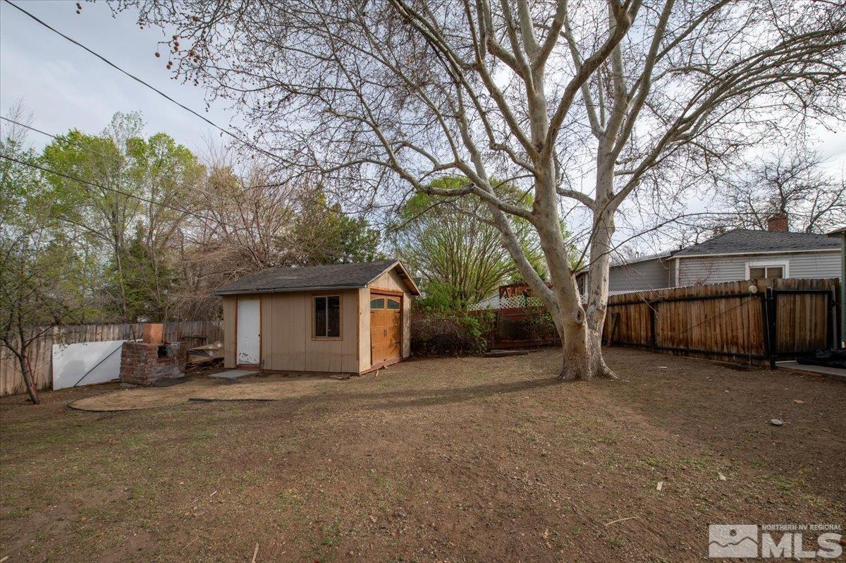 240 Bisby St Property Photo 21