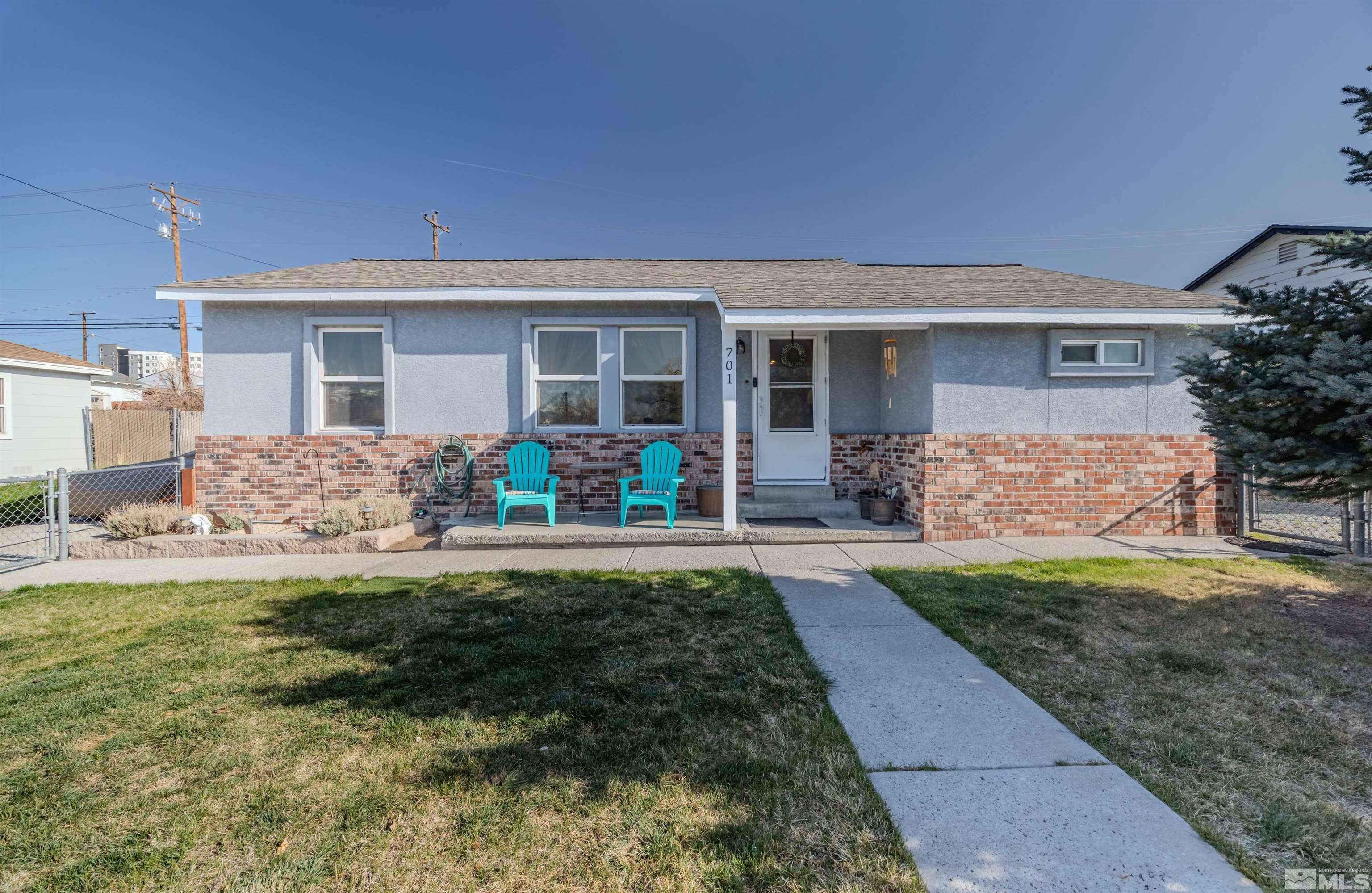 701 N Maddux Drive Property Photo