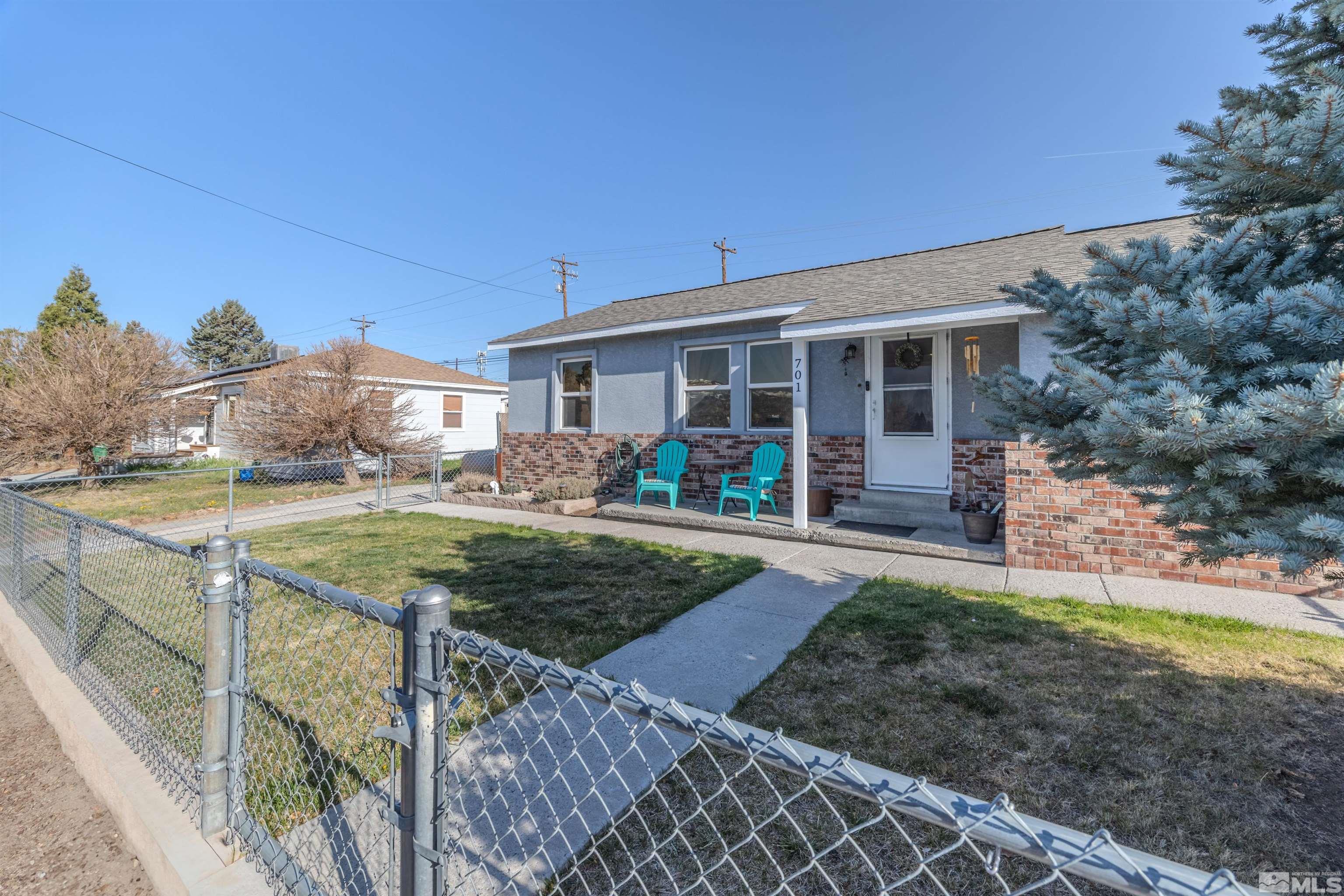 701 N Maddux Drive Property Photo 4