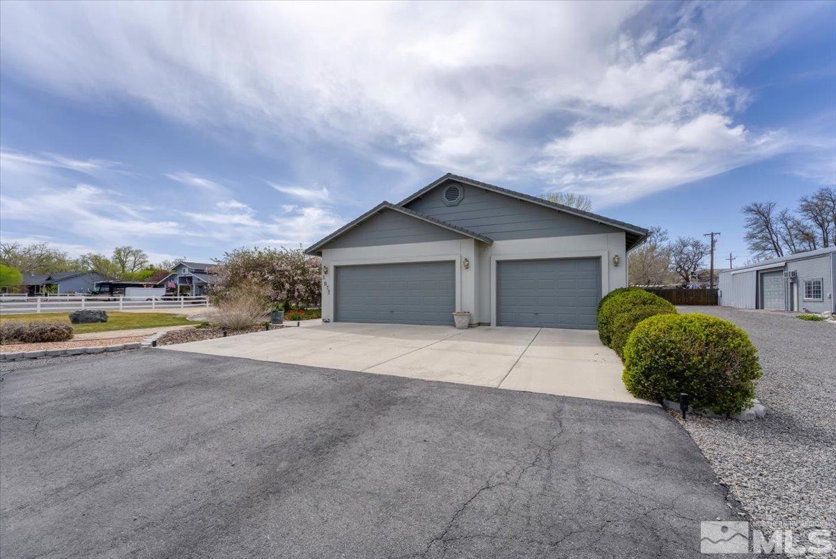 2875 Waegle Wy Property Photo
