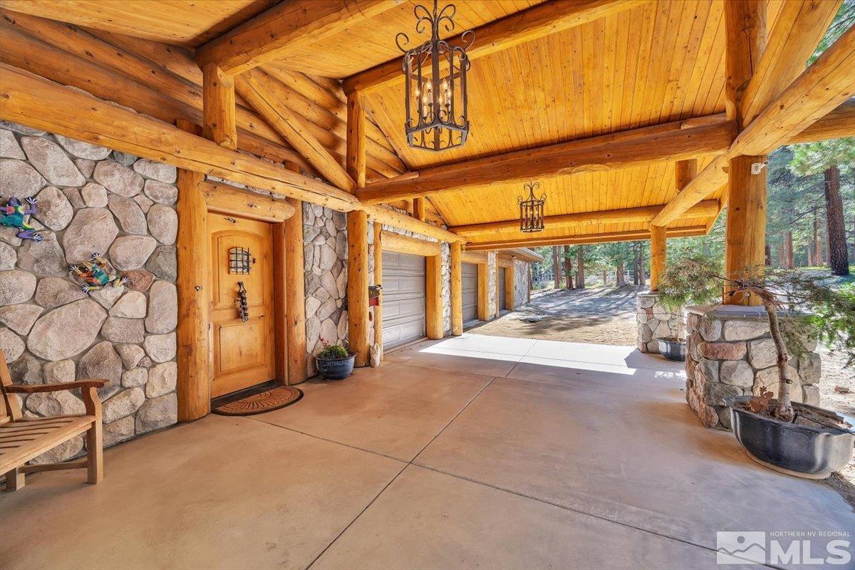 93 Jeffrey Pine Ln Property Photo 2