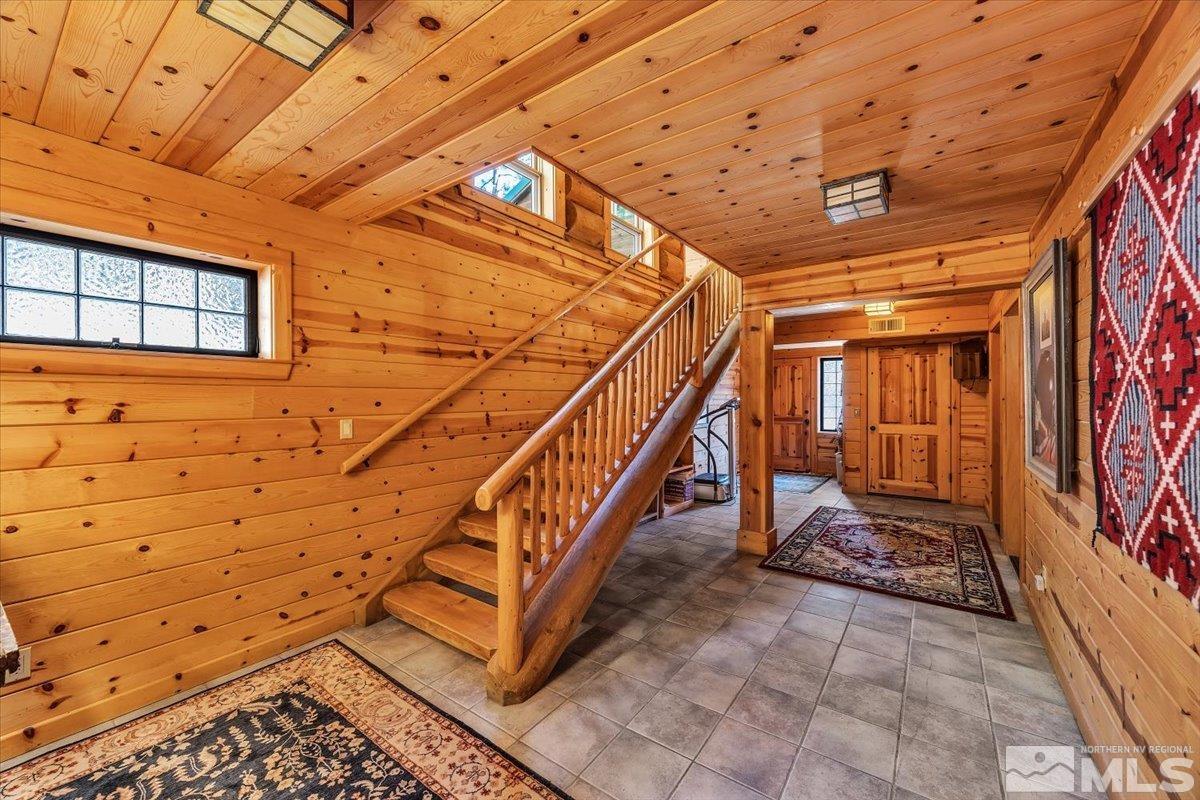 93 Jeffrey Pine Ln Property Photo 3