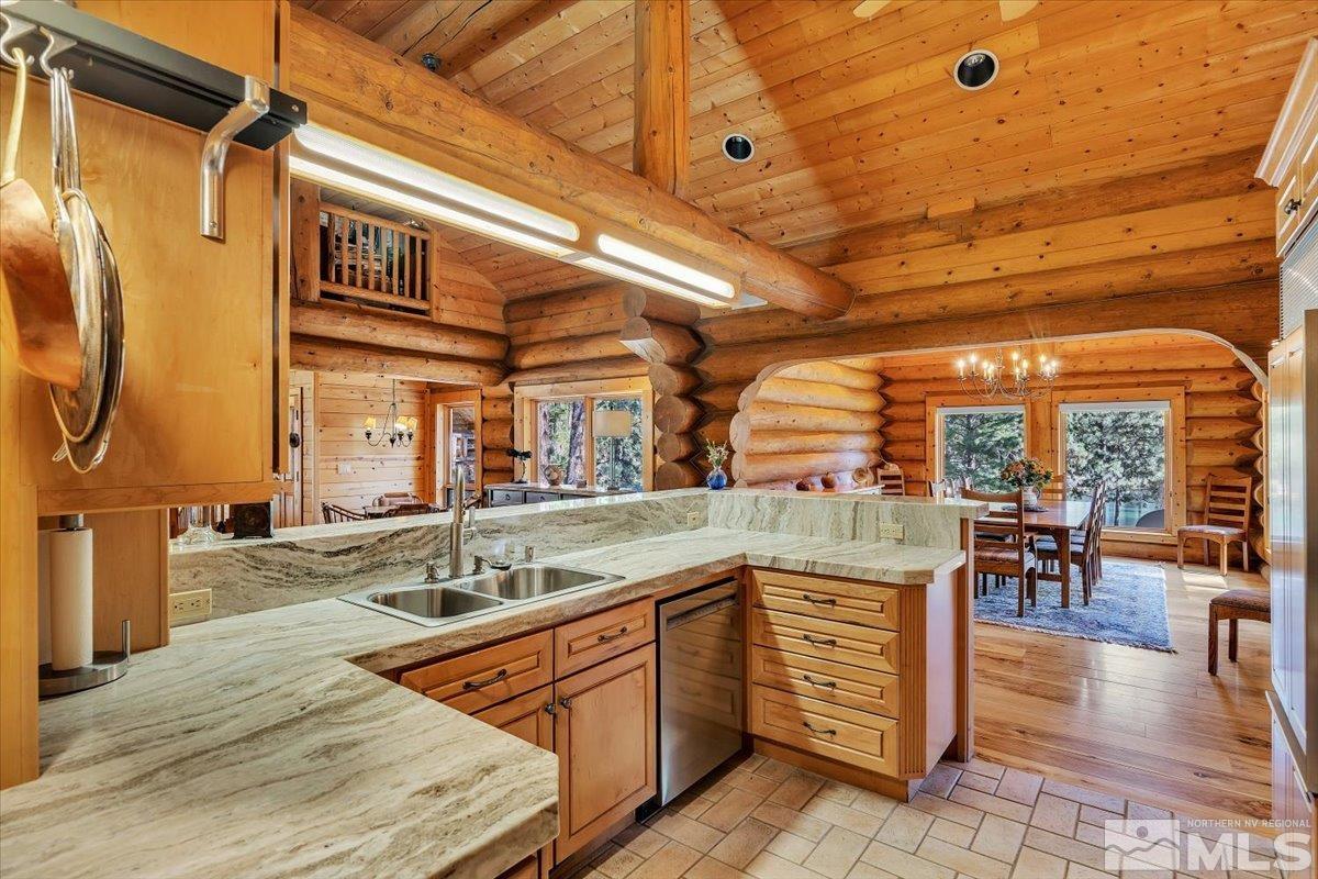 93 Jeffrey Pine Ln Property Photo 9