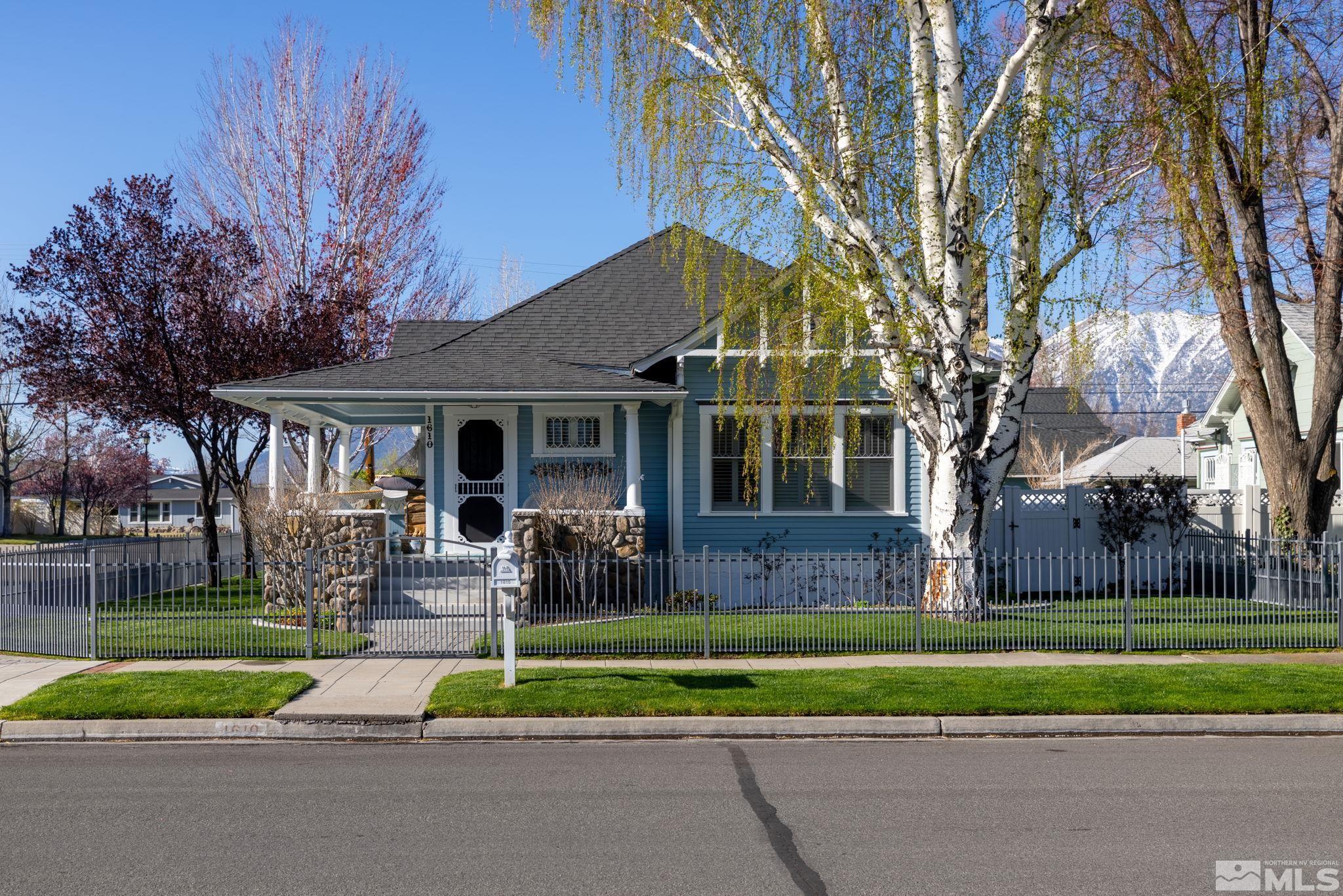 1610 Mono Ave Property Photo 1