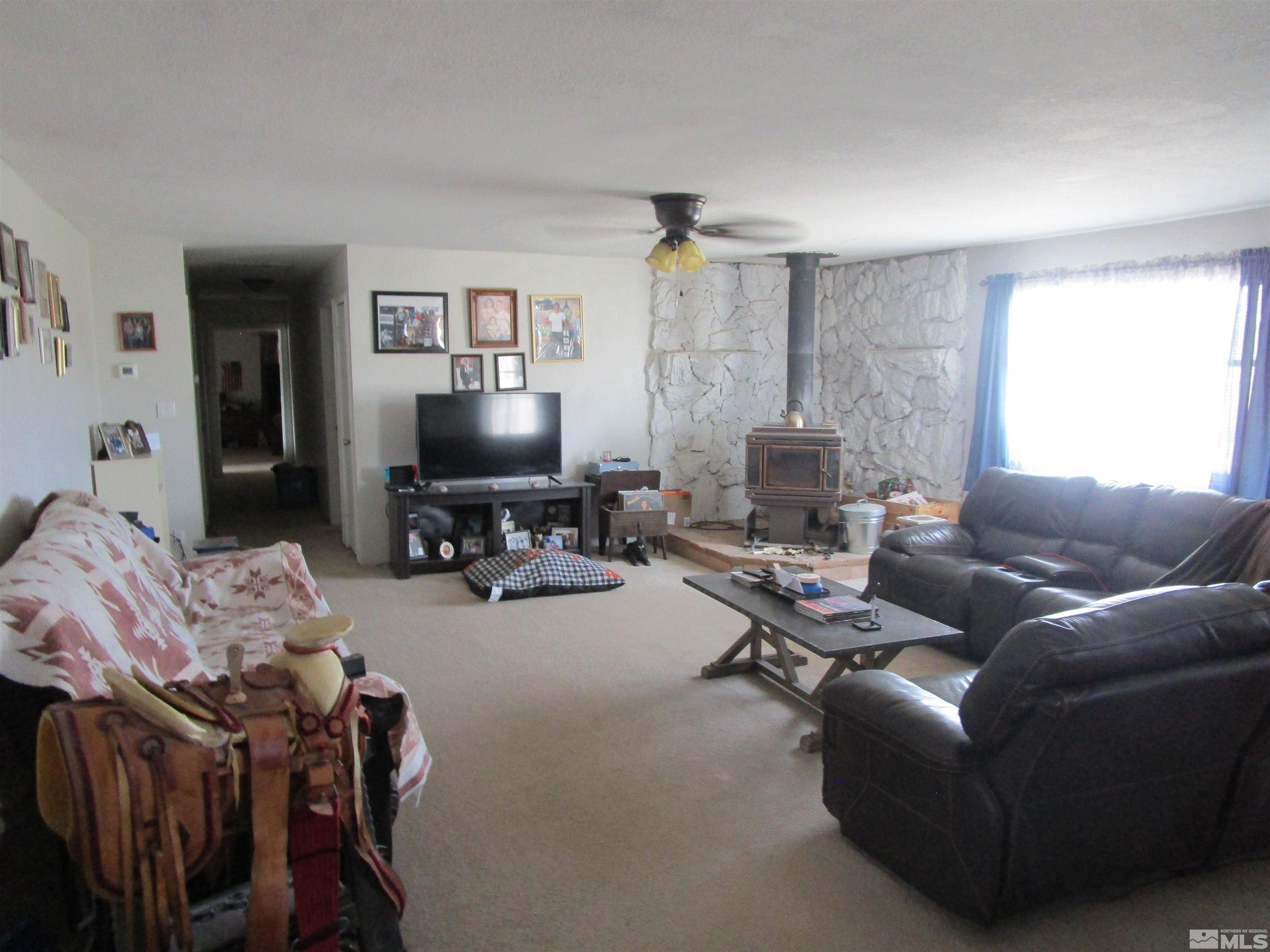 988 Gummow Drive Property Photo 9
