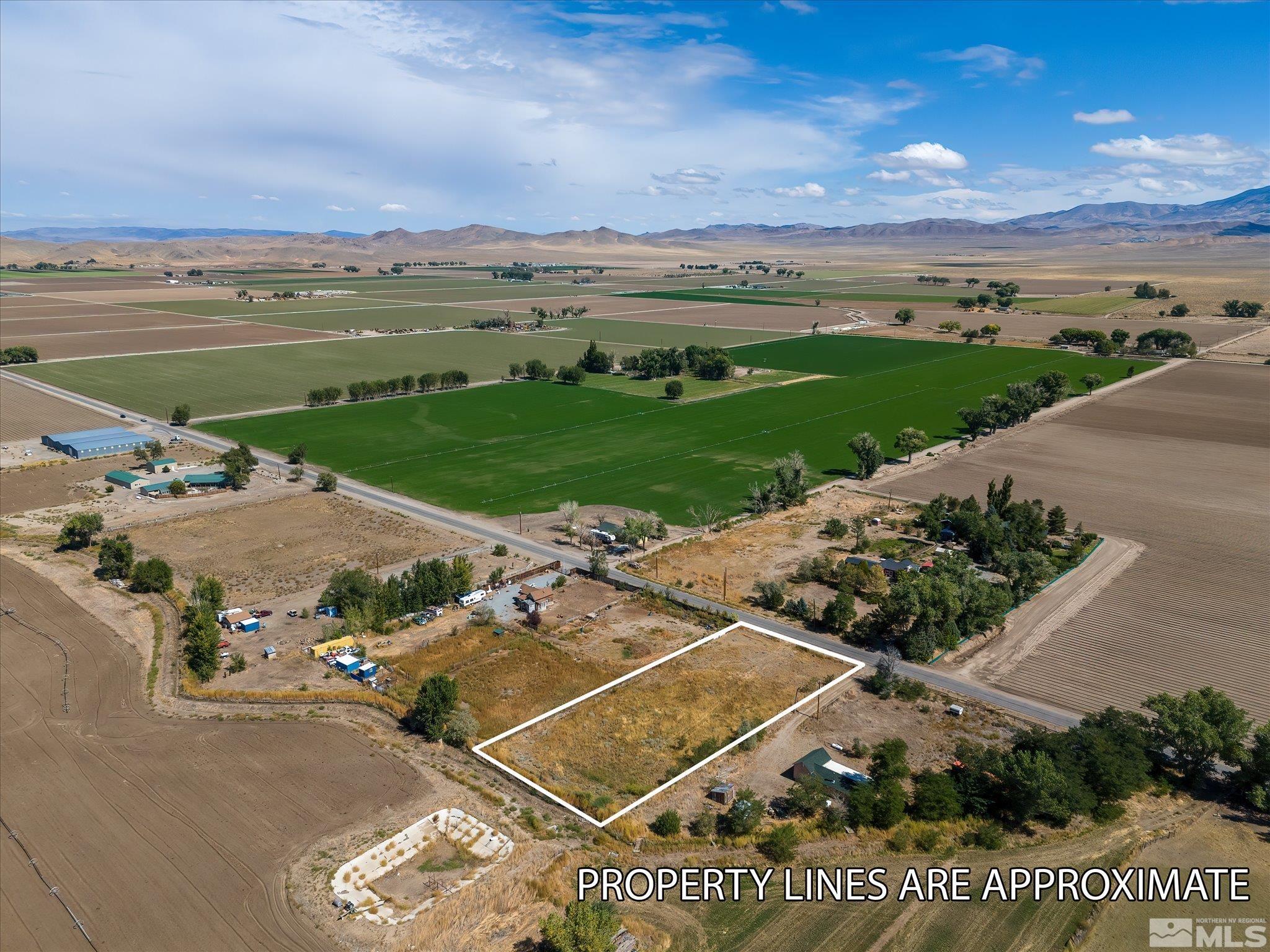 Mac Kenzie Ln Property Photo