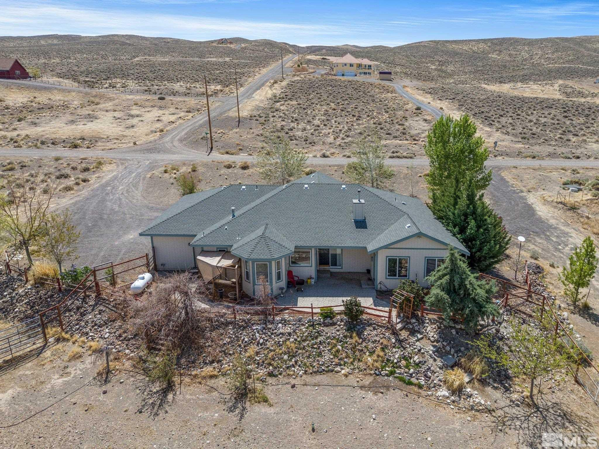 1974 Spring Road Property Photo 3