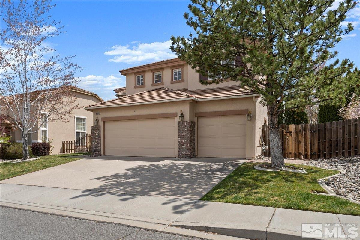 2920 Blue Grouse Drive Property Photo 3