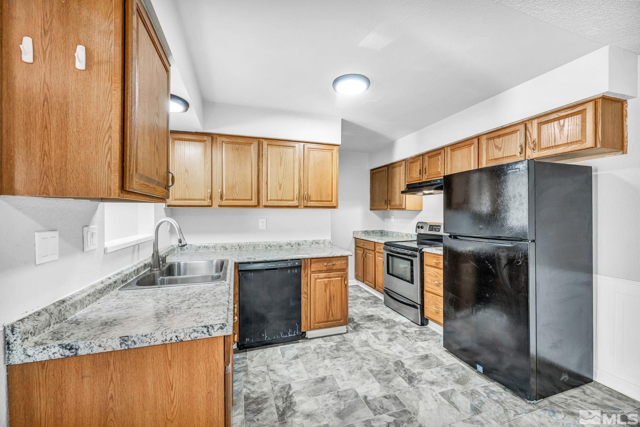 6735 Peppermint Dr Property Photo 15