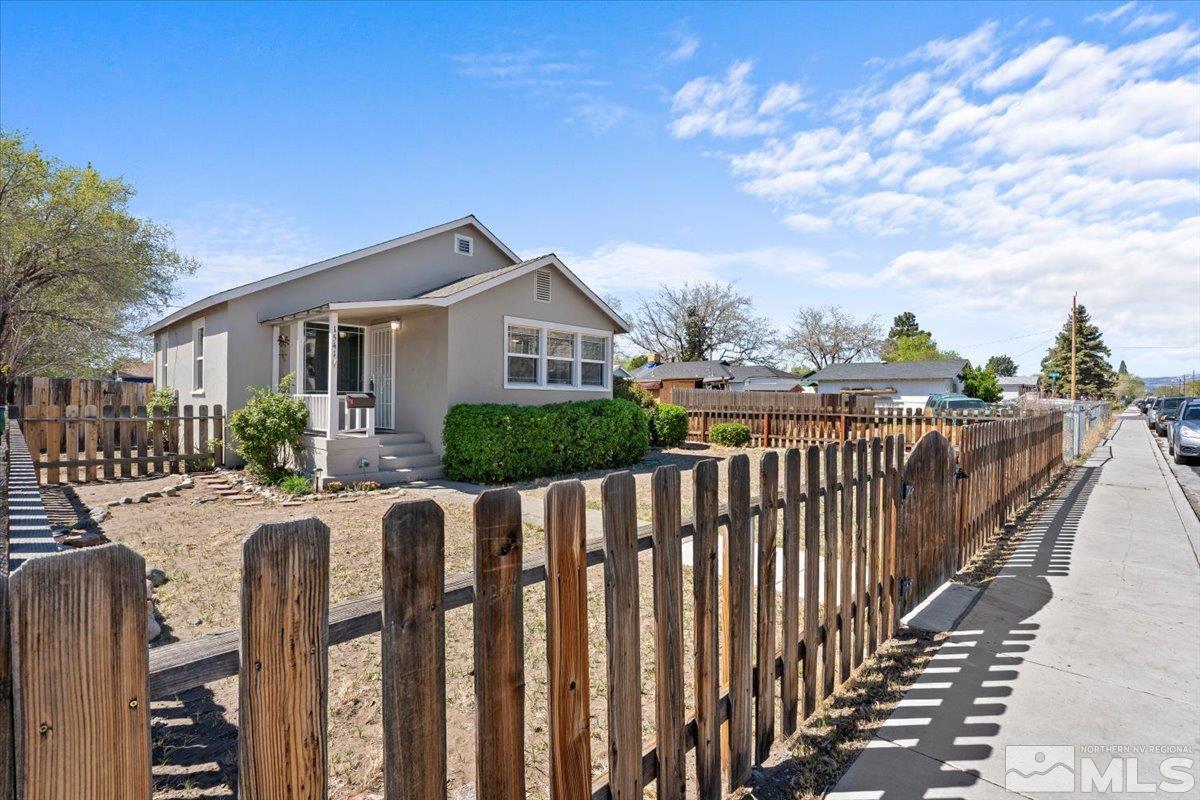 Mitchell, Robert Real Estate Listings Main Image