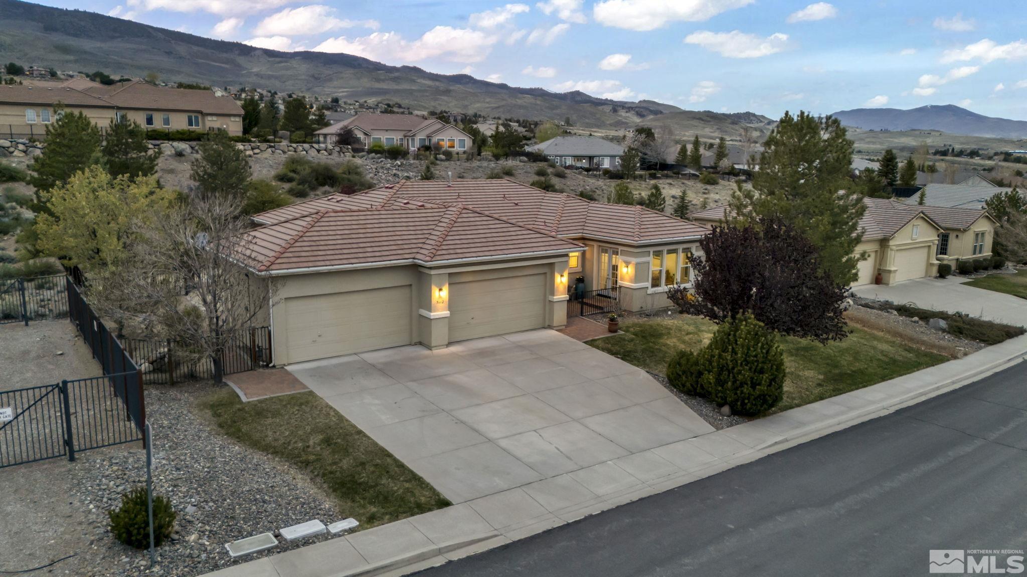 5662 N White Sands Rd Property Photo