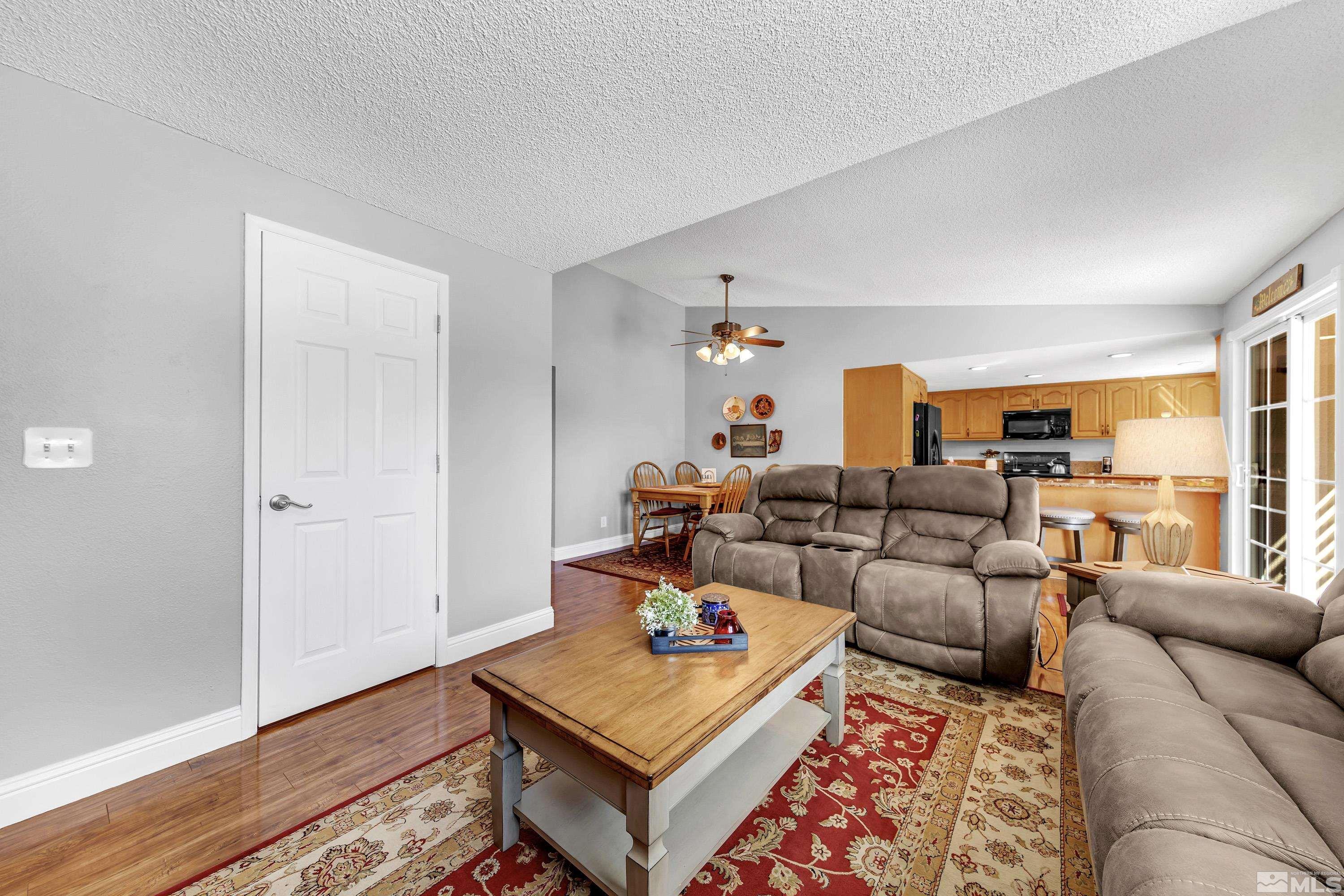 4900 Spring Dr Property Photo 19