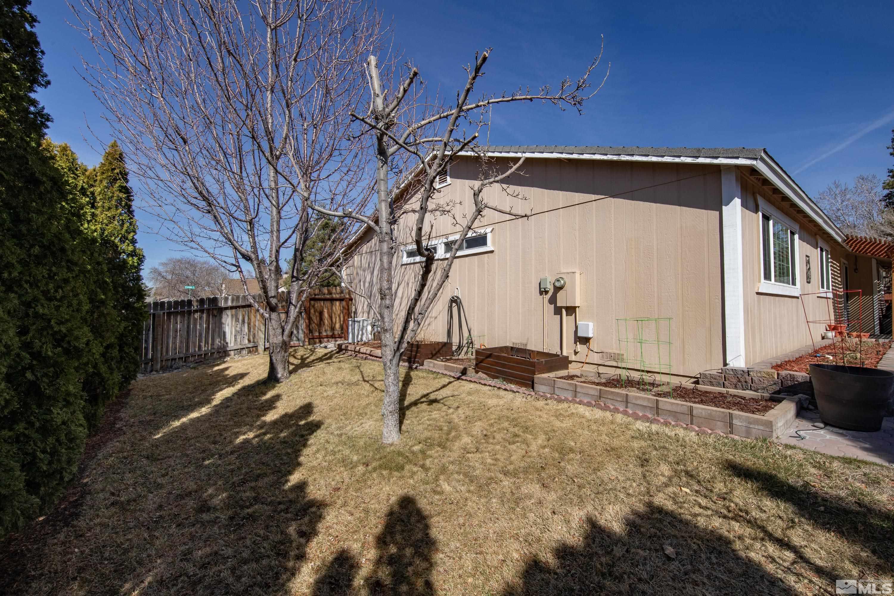 4900 Spring Dr Property Photo 35