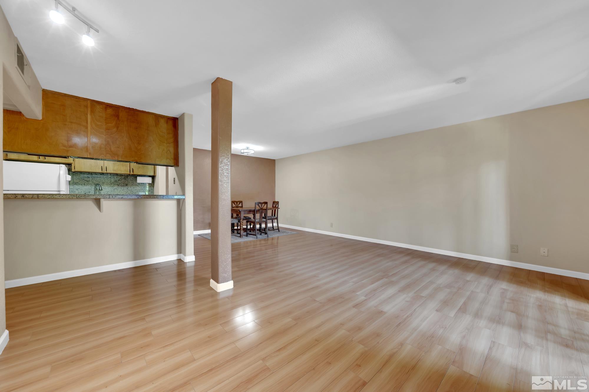1000 Beck St Property Photo 3