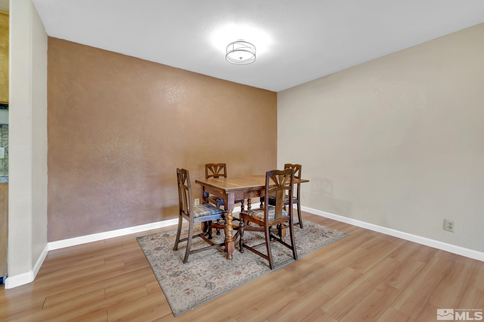 1000 Beck St Property Photo 7