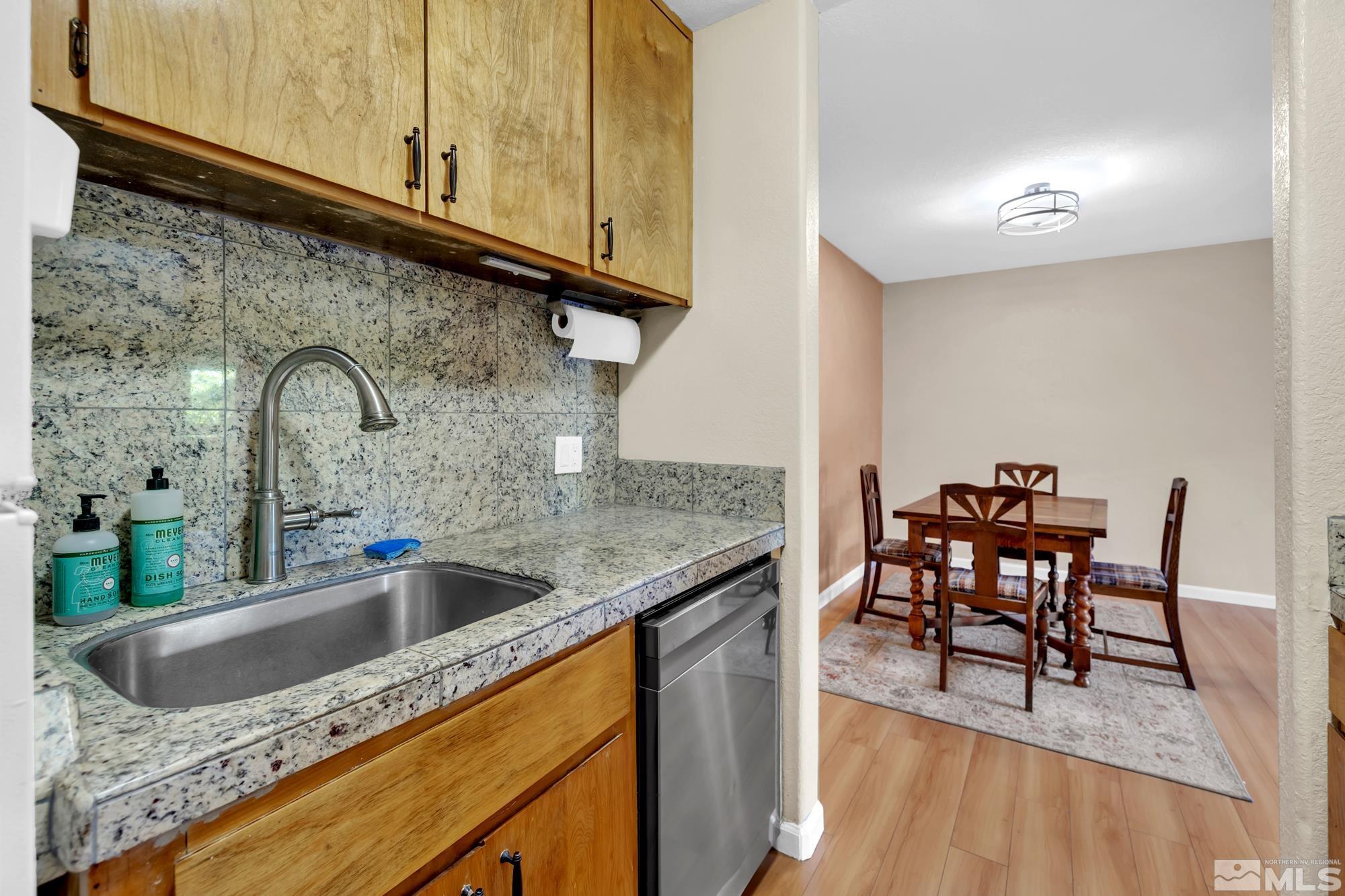 1000 Beck St Property Photo 11