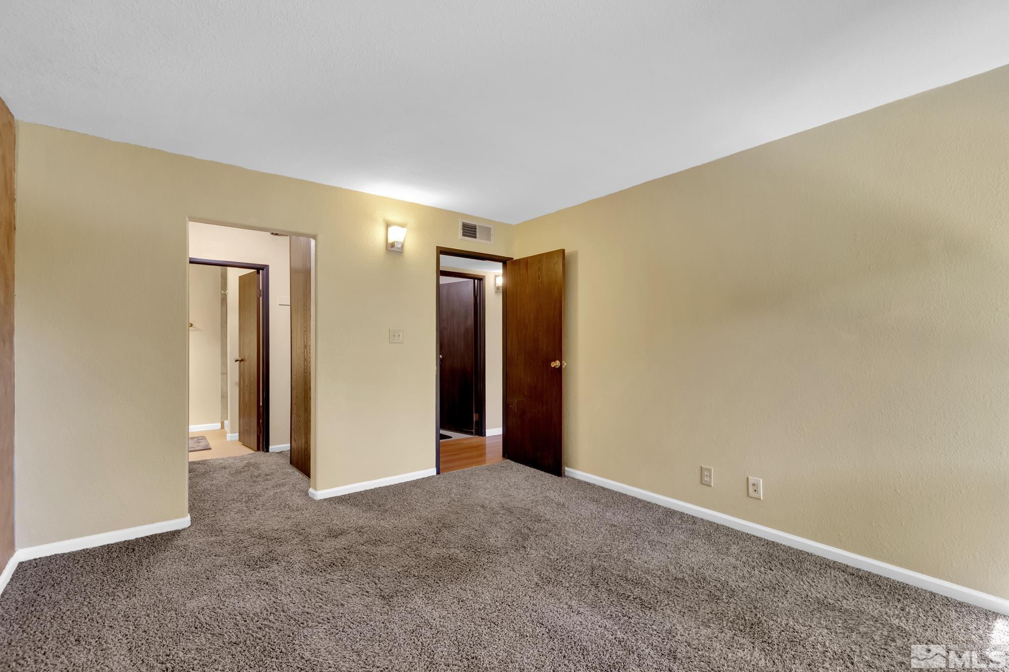 1000 Beck St Property Photo 13